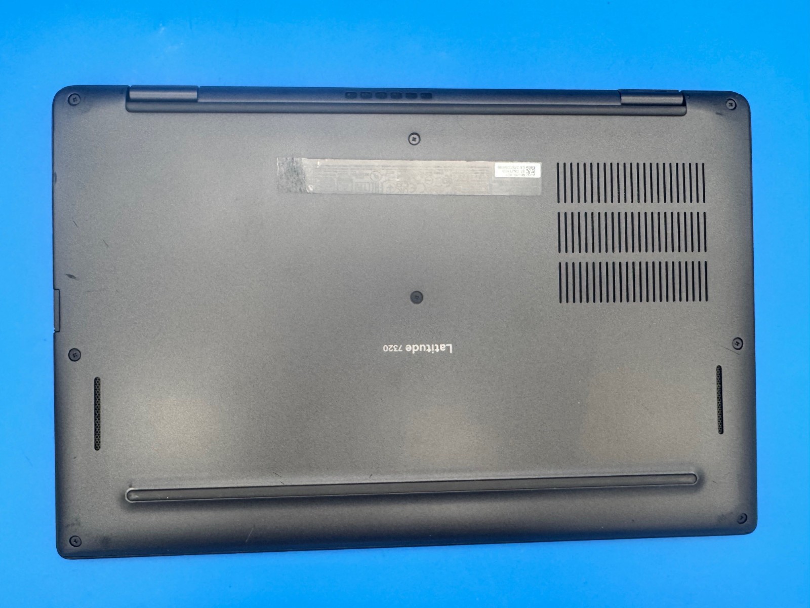 Dell Latitude 7320 11th Gen Intel Core i7-1185G7 3.0-4.8GHz 16GB 512GB NVMe LTE