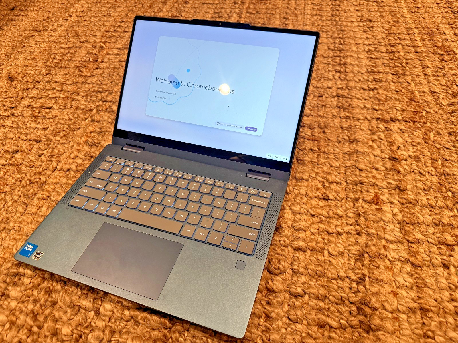 Lenovo – Chromebook Plus 2-in-1 14″ Full HD Touchscreen Laptop – Intel Core 3