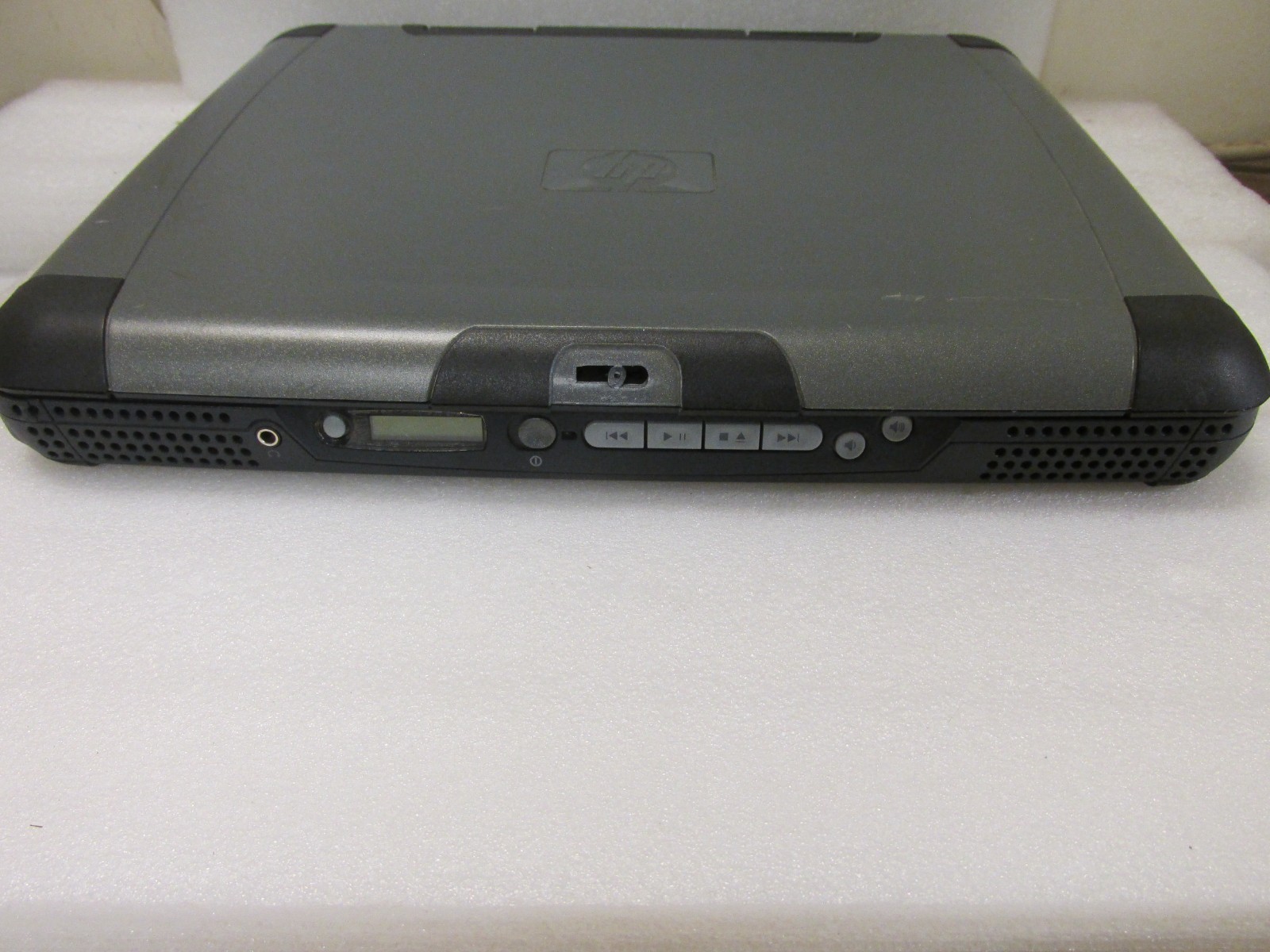 Vintage Hp OmniBookXE3 Laptop- For Parts / Repair