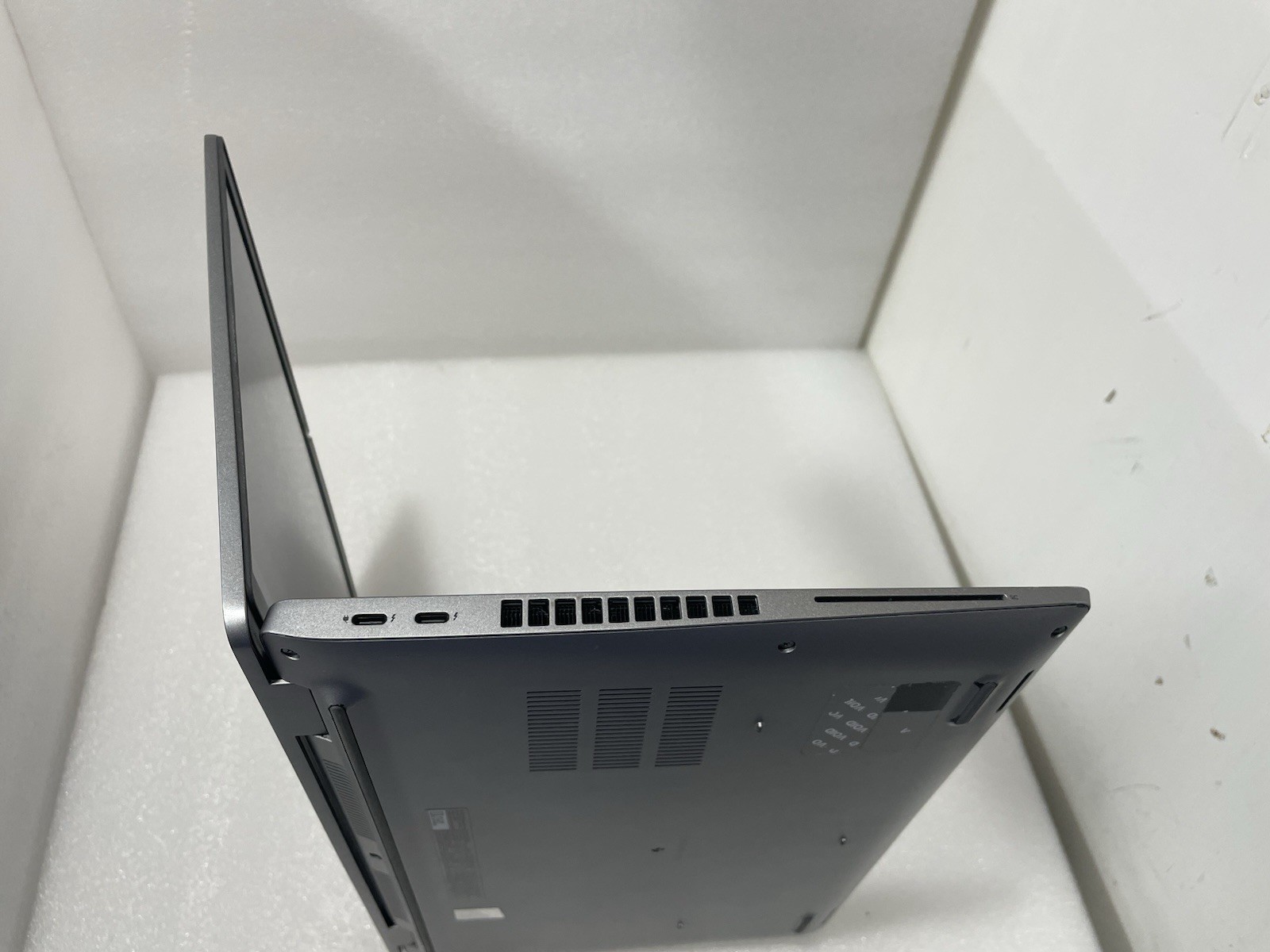 Dell Latitude 5520 256gb Nvme Win 11 i5-1145G7 4 Core 2.60ghz 16gb RAM Webcam 9