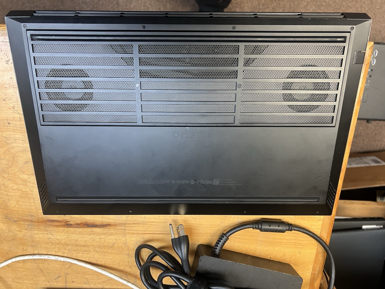 HP OMEN 17 ( Intel Core i7-12700H 16GB RAM NVIDIA GeForce RTX 3060)