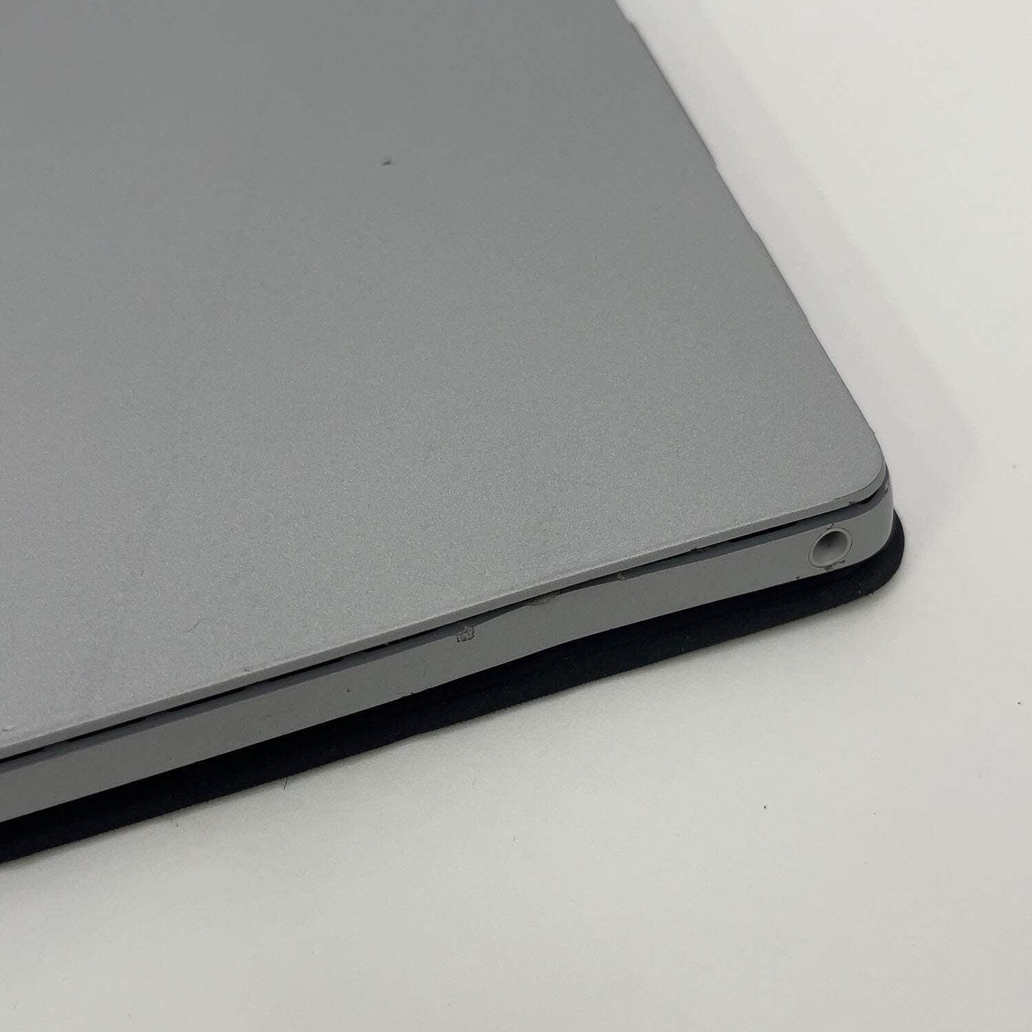 Broken Microsoft Surface Pro 7+ 1960 i3-1115G4 3.0GHz 8GB RAM 128GB SSD READ