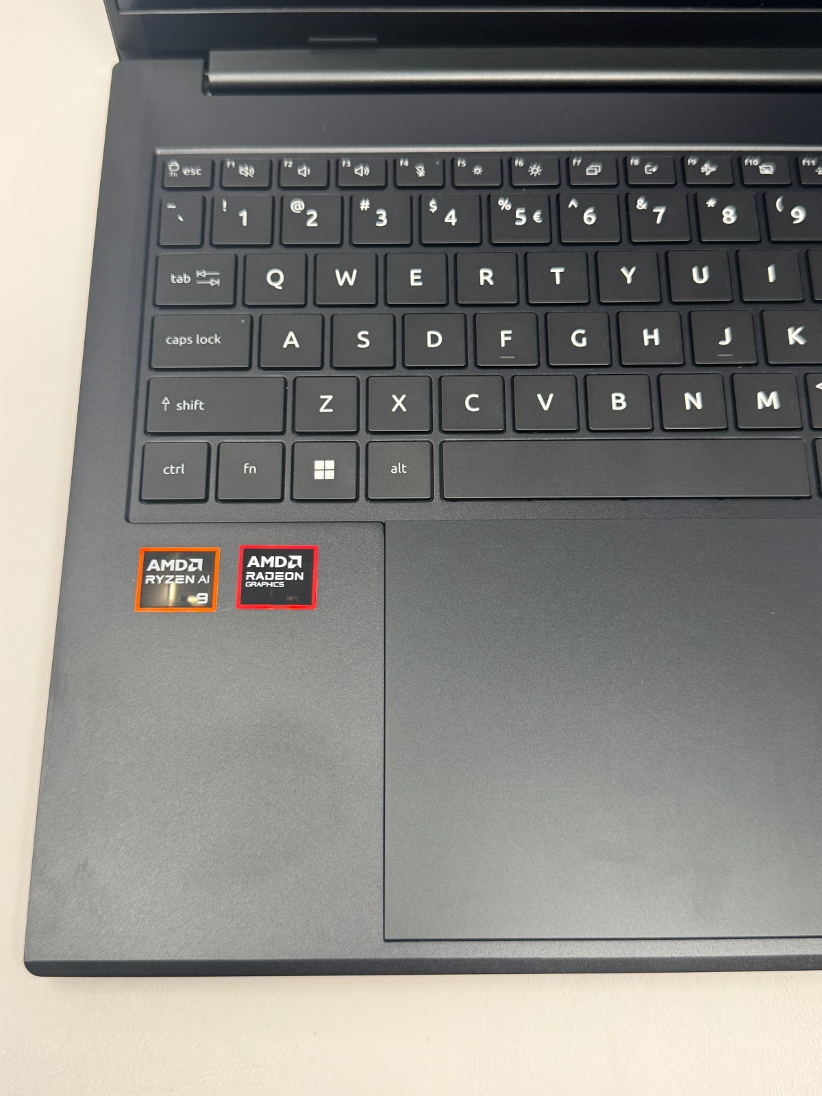 OPEN BOX Acer Swift Go 16 AI Ryzen AI 9 32GB 1TB Touchscreen Laptop Tested