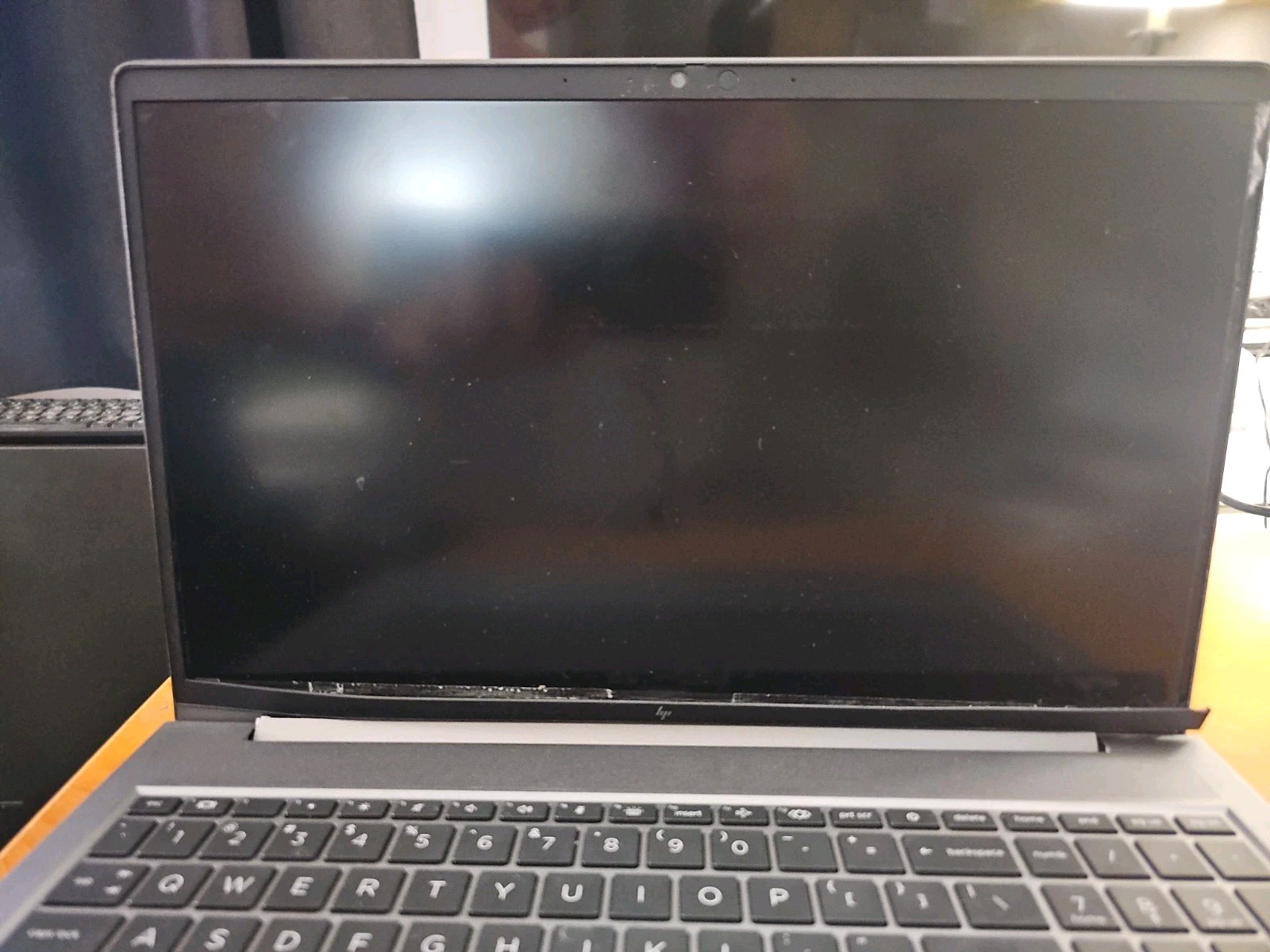 HP Zbook Power G9 i7-12800H@2.4GHz NO RAM 128 GB SSD RTX A2000 8GB – READ!