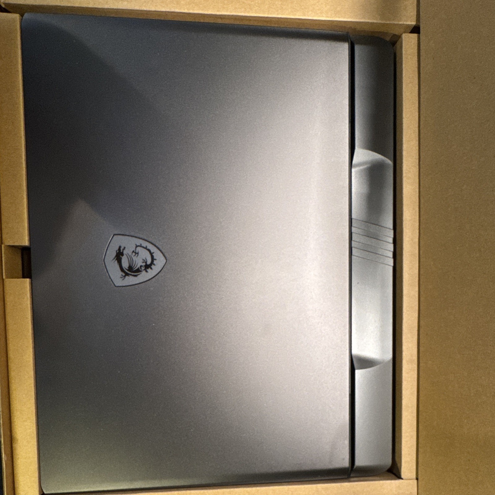 MSI Vector A16 16in QHD+ 240Hz Ryzen 9 8940HX RTX 5070 Ti 12GB DDR5 16GB 1TB