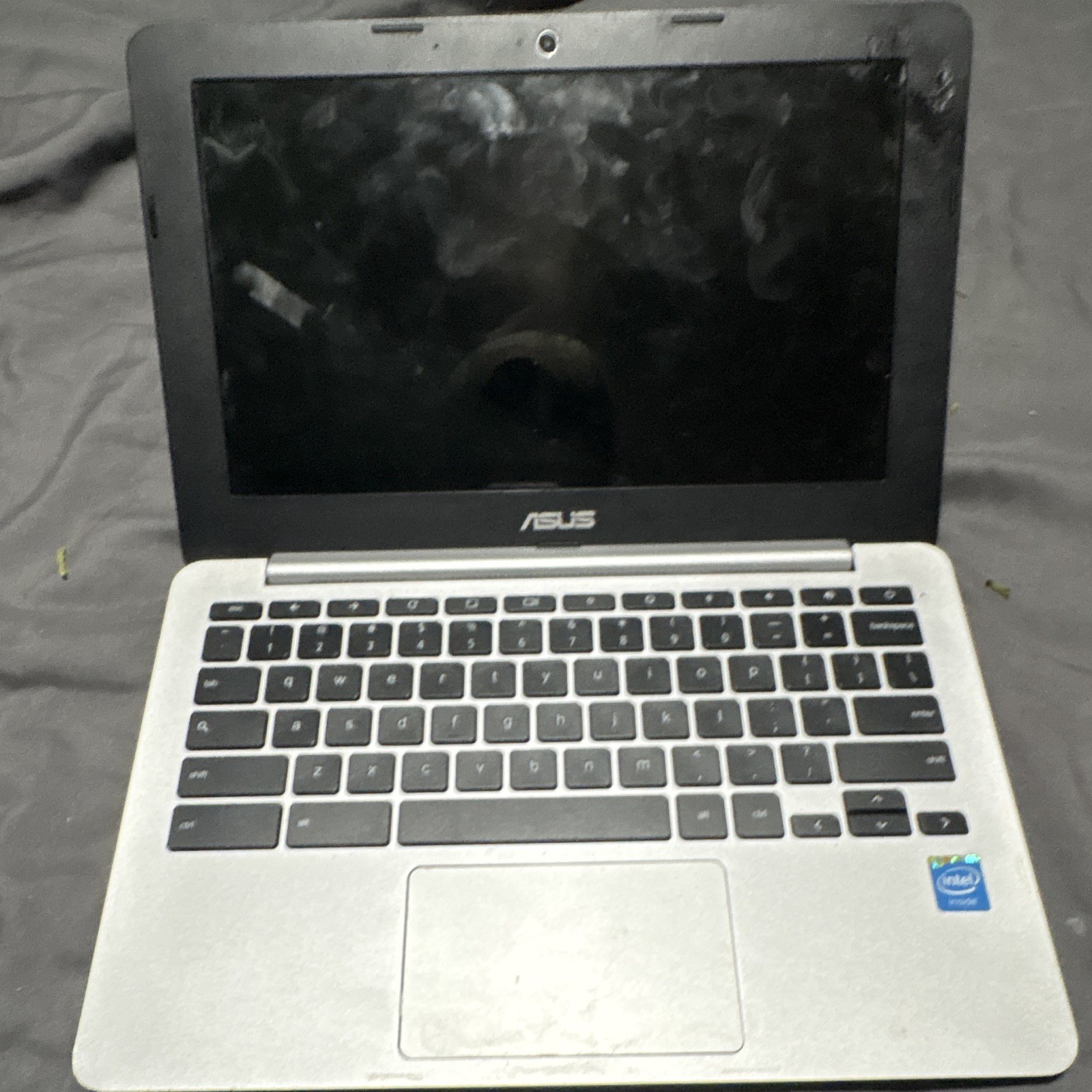 ASUS Chromebook 11.6in Intel Chrome OS Laptop w/ Built-in Webcam Black/Silver