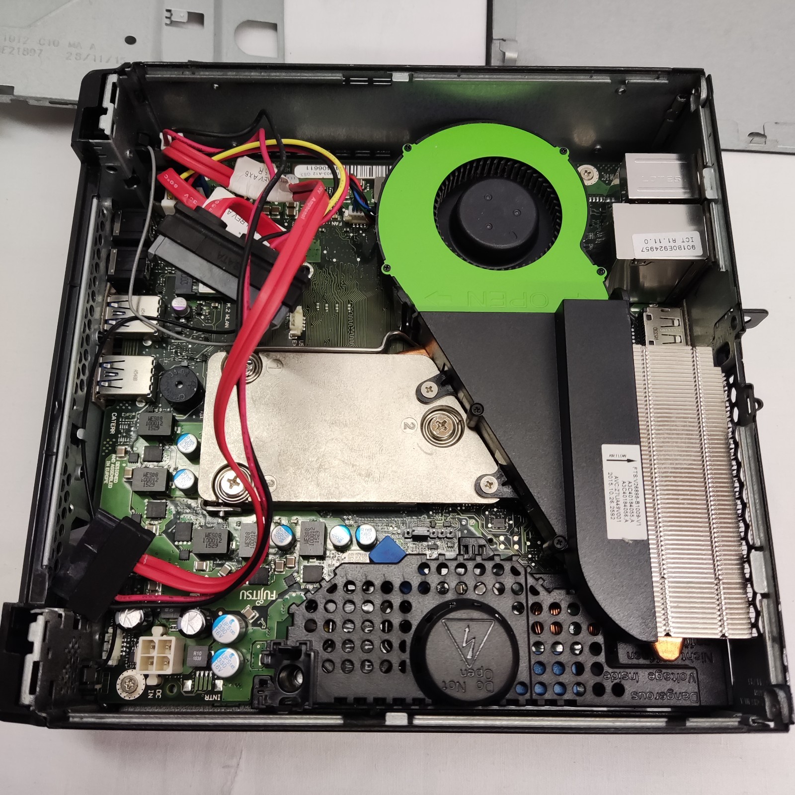 FUJITSU ESPRIMO Q556 MPC3 MINI PC INTEL CORE I5-6400T MISSING PARTS FOR PARTS
