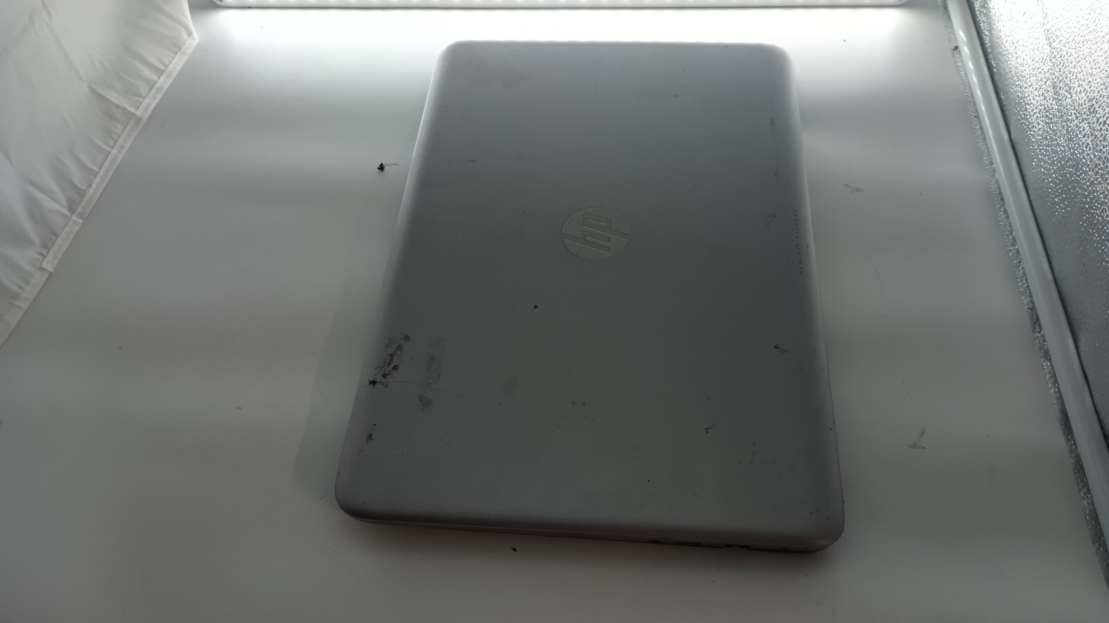 HP Envy Gamer w/charger.A10(4cores).8GB.128GB SSD.Radeon.15.6″.Touch.W11.Read!!