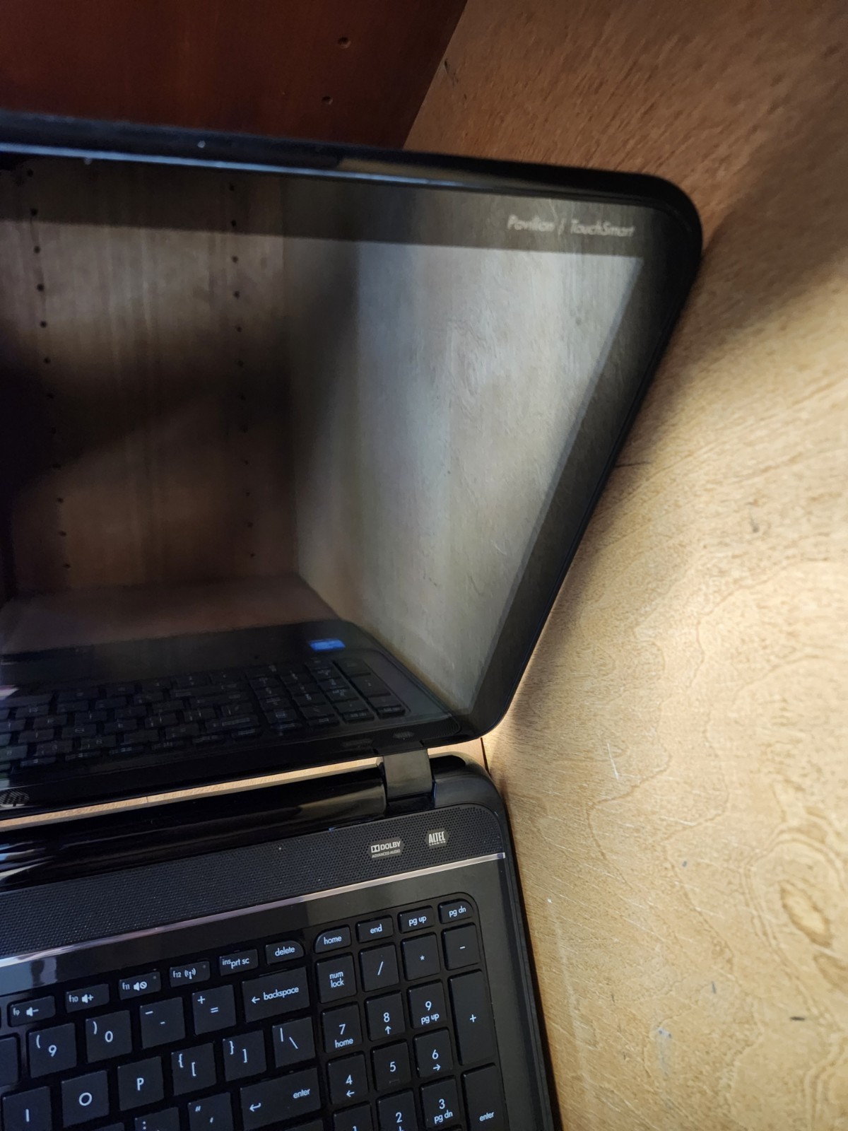 HP Pavilion 15-b161nr TouchSmart 15.6″ Core i3 – Untested