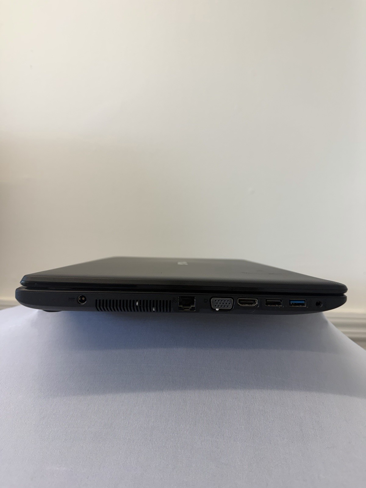 Asus X551M Laptop – Good Screen – Intel Celeron N2840 – RAM 8 GB -Read Des
