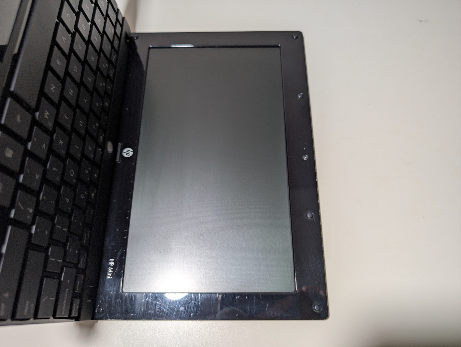 10.1″ HP Mini 5101 | Atom 2GB RAM 128GB SSD | Win 7 Pro 32-Bit W/ Charger