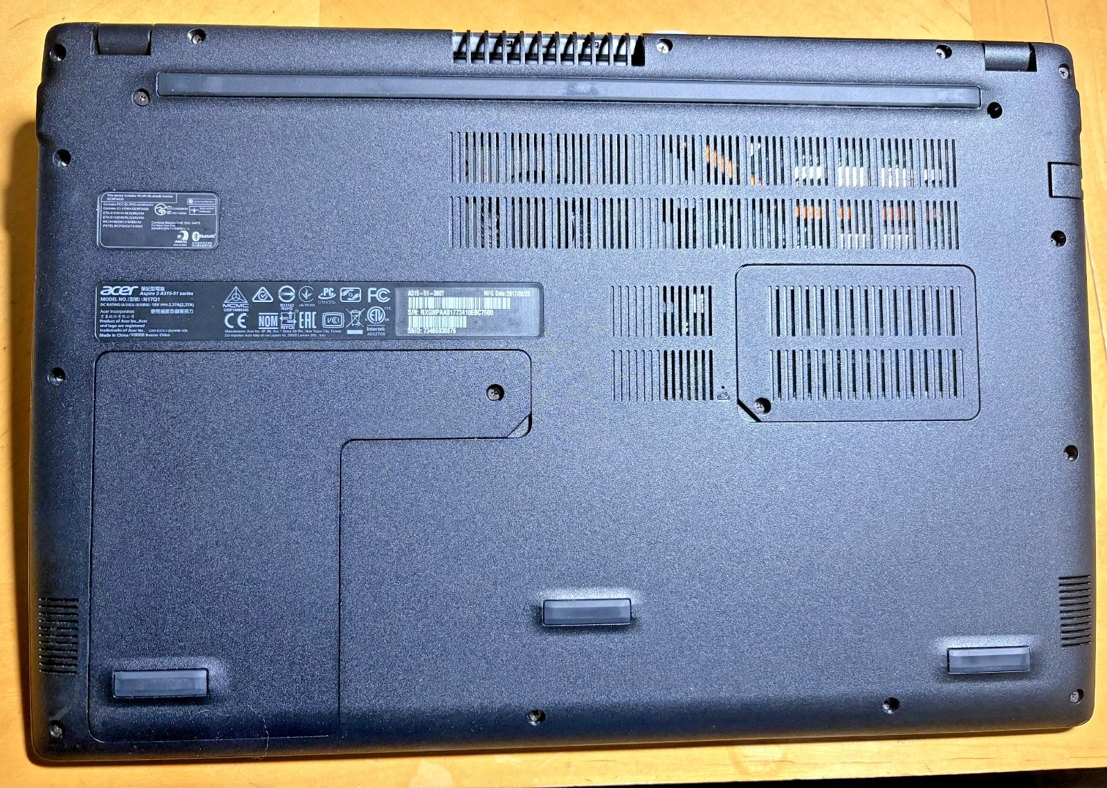 ACER ASPIRE 3 A315-51-380T Intel Core i3-7100U@2.40GHz 12GB DDR4 RAM 1TB HDD