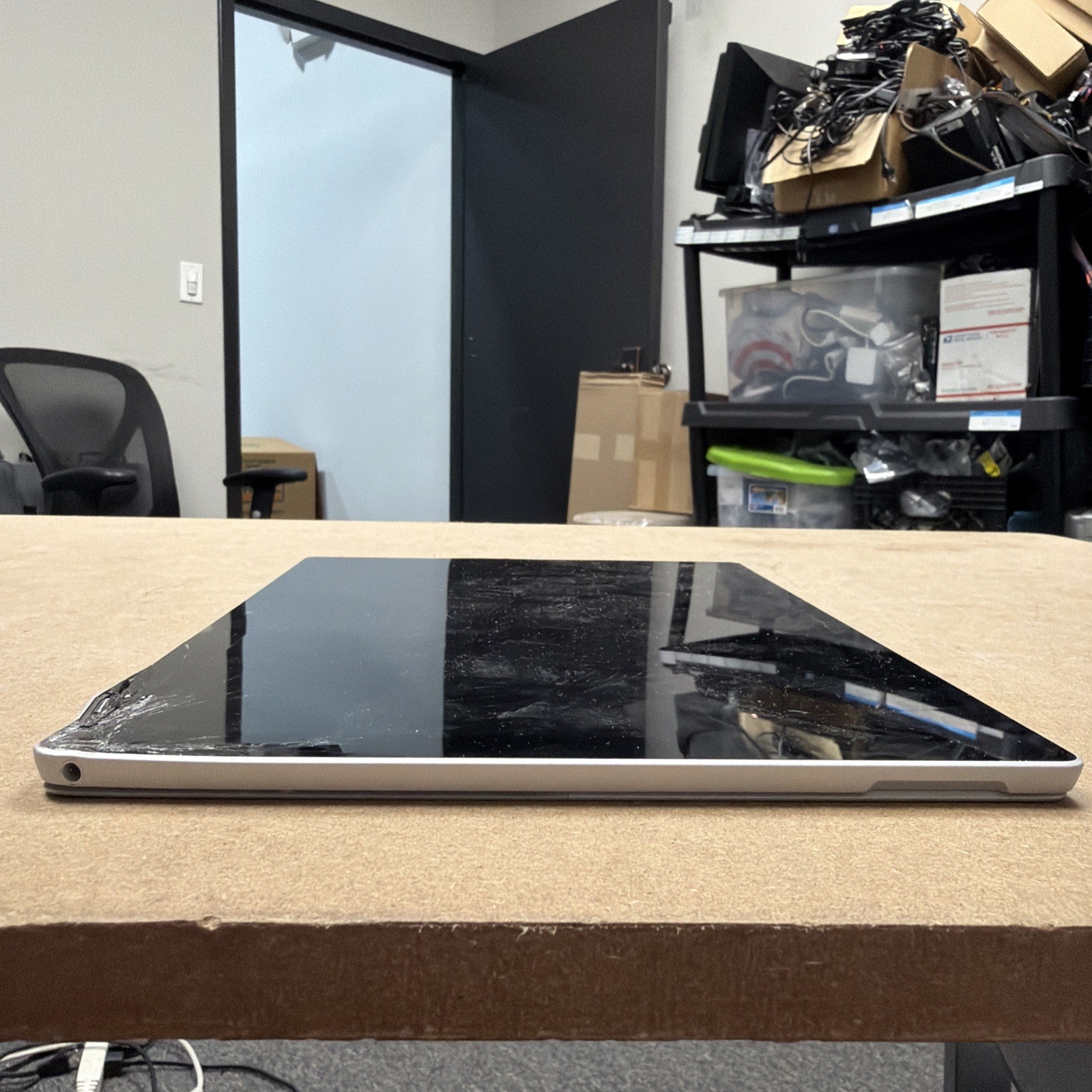 *CRACKED Microsoft Surface Pro 7 Plus 1960 Intel i5-1135G7 8 GB RAM 128GB SSD
