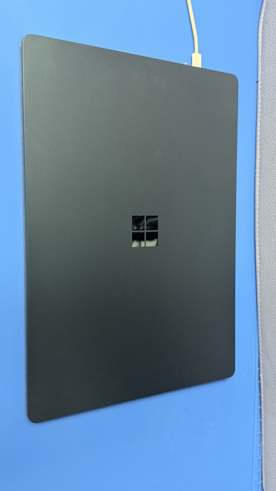 Microsoft Surface Laptop 3 13.5” i5 8GB 256GB SSD Touch Disabled