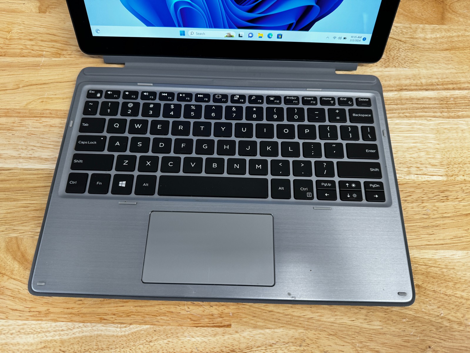 Dell Latitude 7210 2in1 12.3″ TOUCHSCREEN TABLET Intel Core i7, 1TB SSD, W11