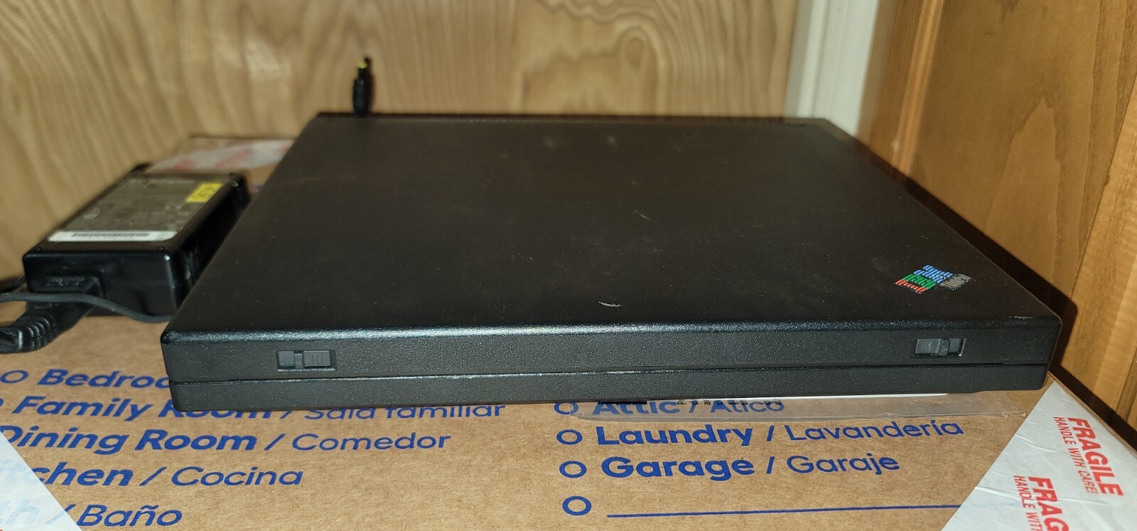 Vintage IBM THINKPAD iSerie Laptop Computer TYPE 2627 Works Exct
