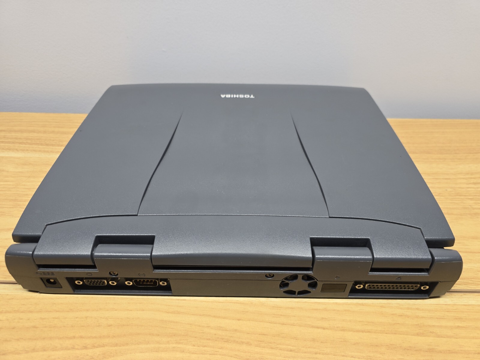 Toshiba Satellite 2535CDS Laptop No Power Adapter Screen Intact – For Parts Only