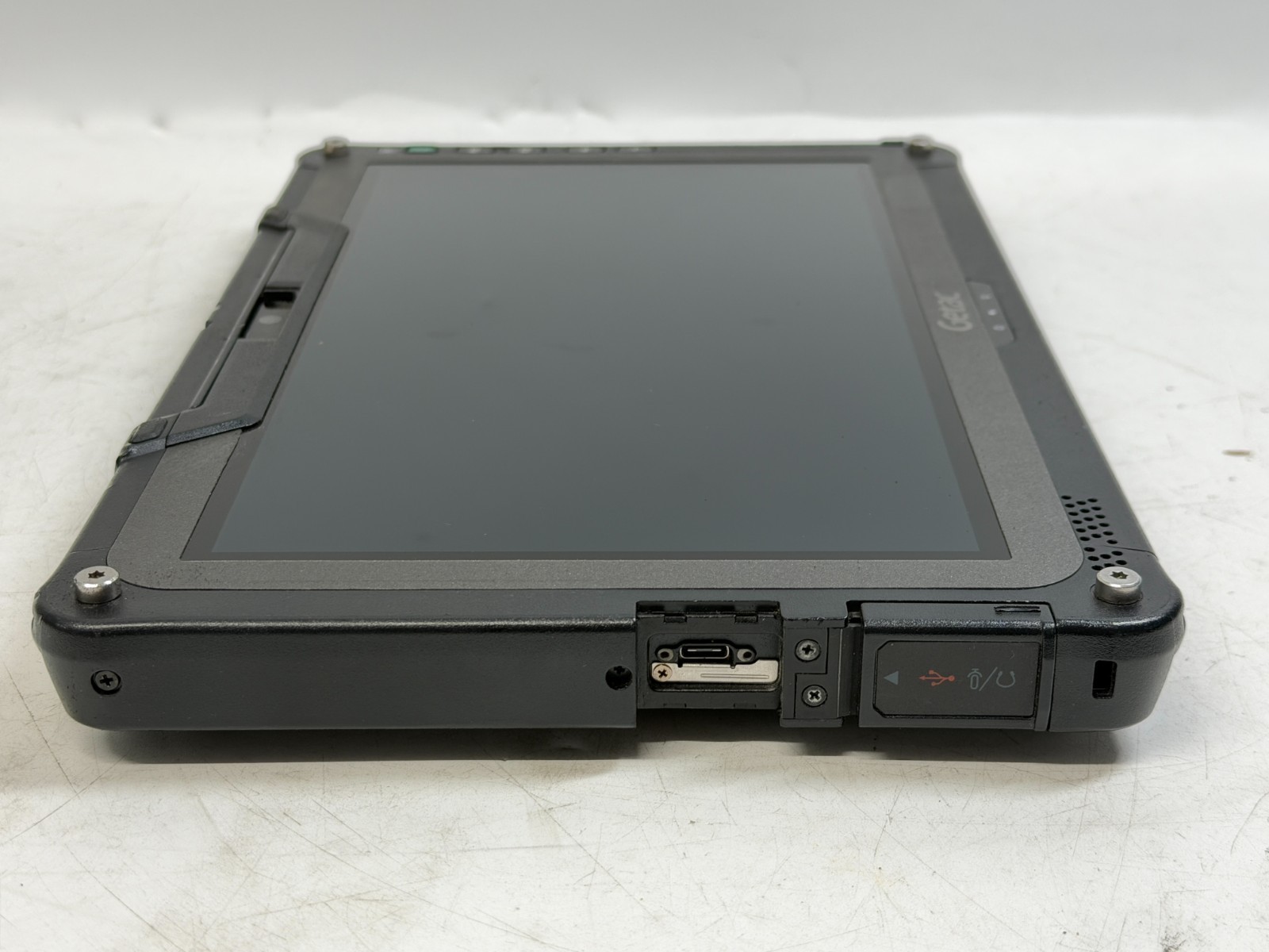 Getac F110 G6 11.6″ i7-1165G7 8GB RAM NO SSD/BATT/AC BIOS LOCKED PARTS