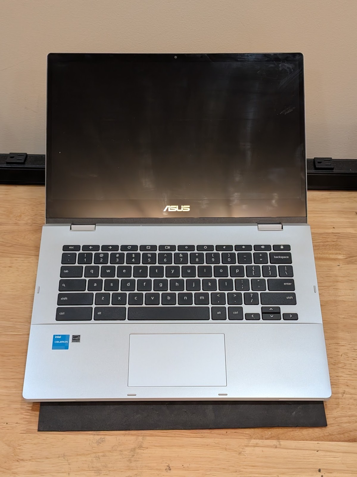 ASUS Chromebook Flip CX1 14 Intel Celeron N4500 8GB 128GB eMMC Intel UHD Graphic