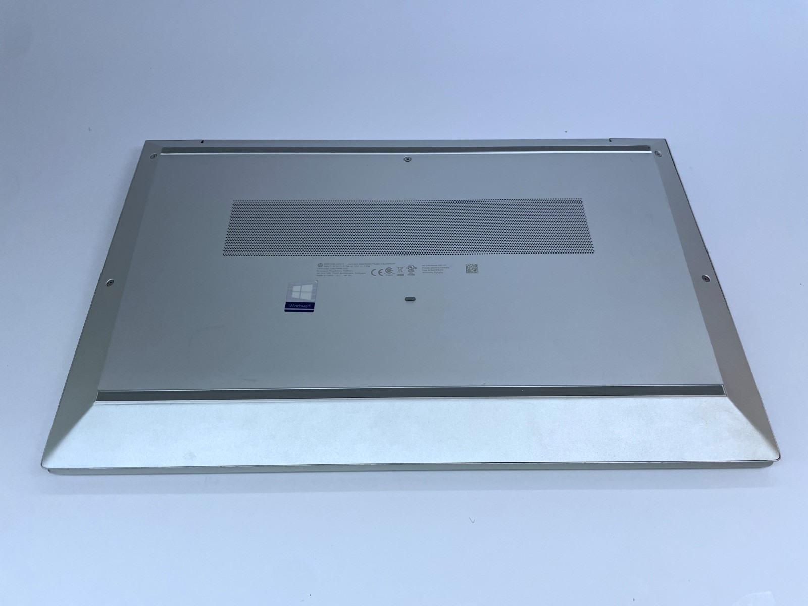 HP EliteBook 855 G7 15″ FHD Touch RYZEN 7 PRO 4750U 1TB 16GB W11P Backlit