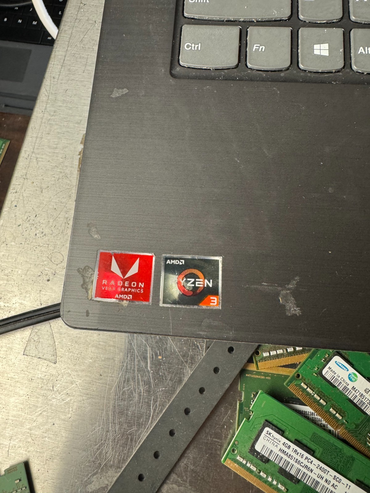 Lenovo V330-14ARR AMD Radeon Ryzen 3, 4GB RAM Laptop For Parts/Repair #5099