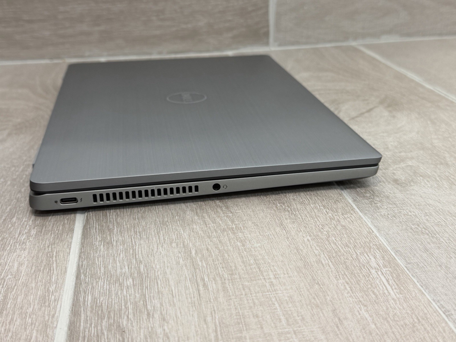 Dell Latitude 7320 13″ Touch Laptop Core i5-1145G7 16GB RAM 256GB SSD Win-11