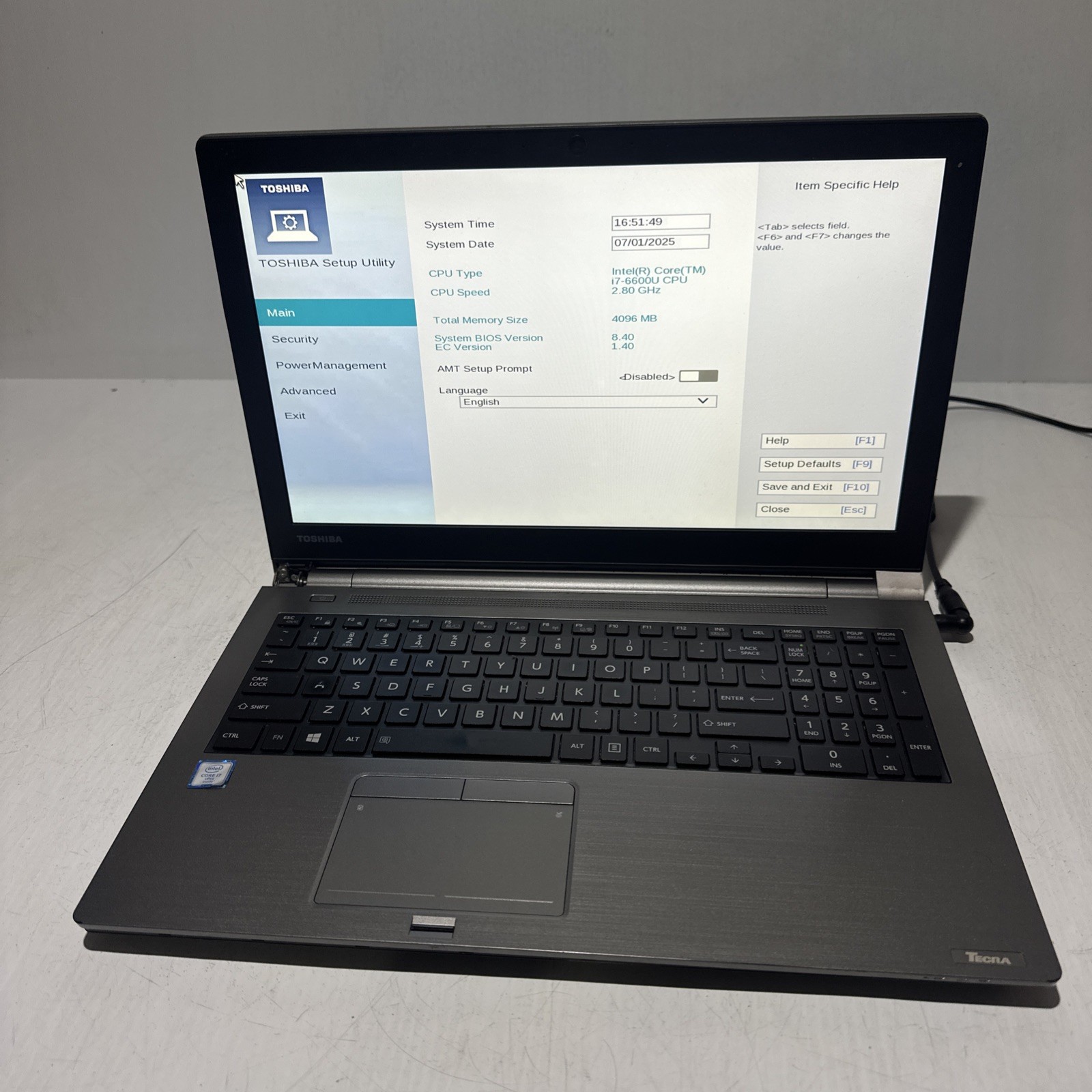 Toshiba Tecra Z50-C 15″ Laptop i7-6600u 4gb Ram No Drives Boots Bios