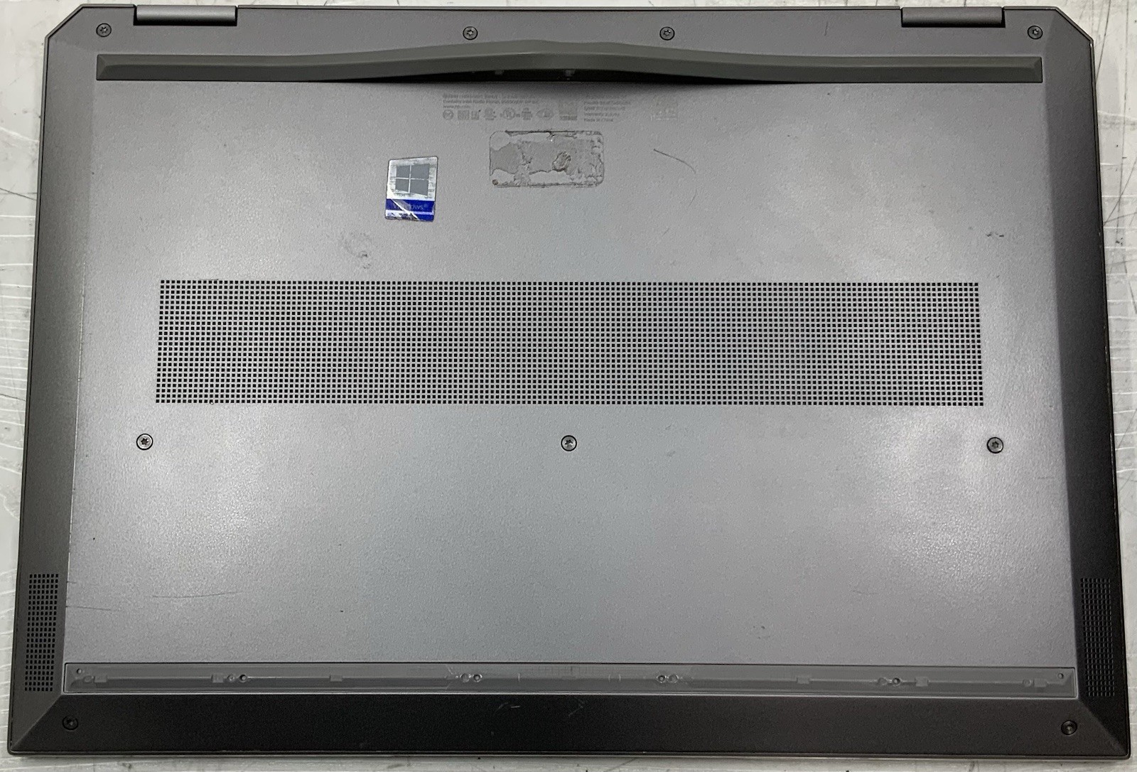 HP ZBook Studio G5 15.6″ – i7-8850H 32GB RAM, 512GB SSD, P1000, Windows 10 Pro