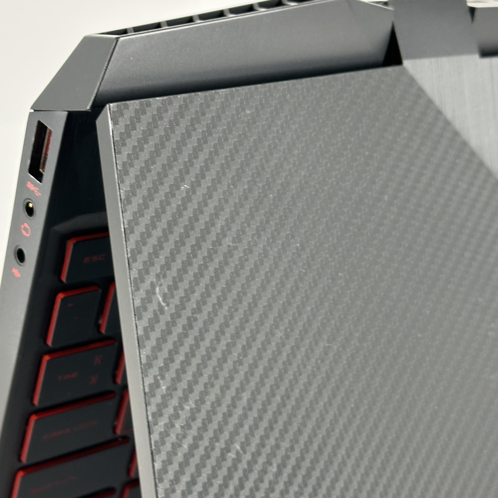 HP Omen 15 FHD i5-9300H 2.40GHz 8GB 1TB HDD GTX 1650 Very Good FRAME GAP