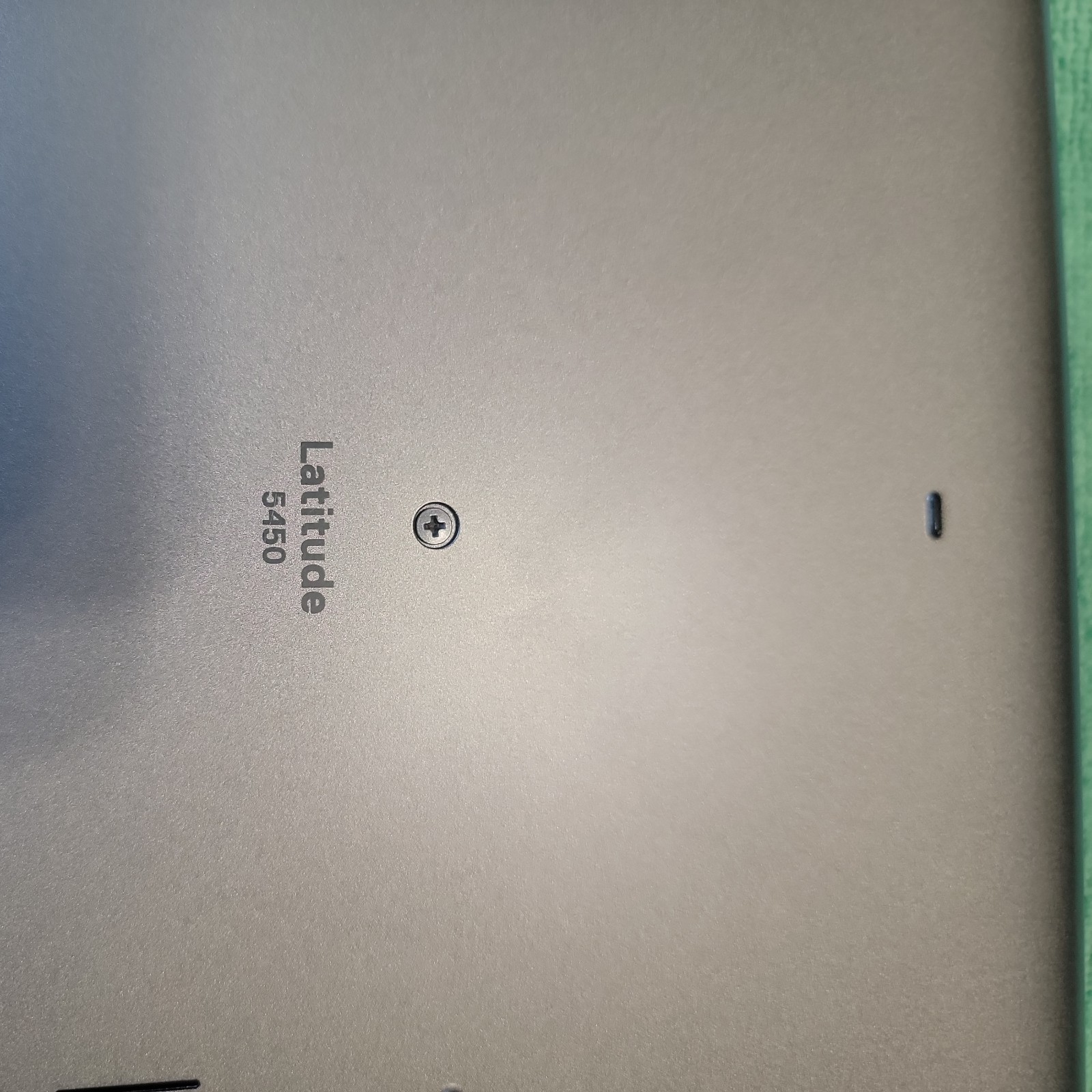 Dell Latitude 5450 14″ FHD Core Ultra 5 135U 1.6GHz 512GB SSD 16GB RAM Linux