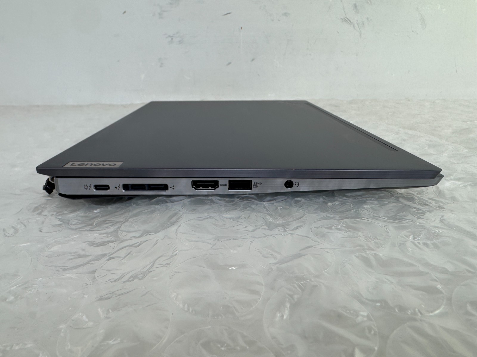 Lenovo ThinkPad T14s Gen 2 i7-1185G7 16GB No SSD/OS/AC Parts/Repair Laptop