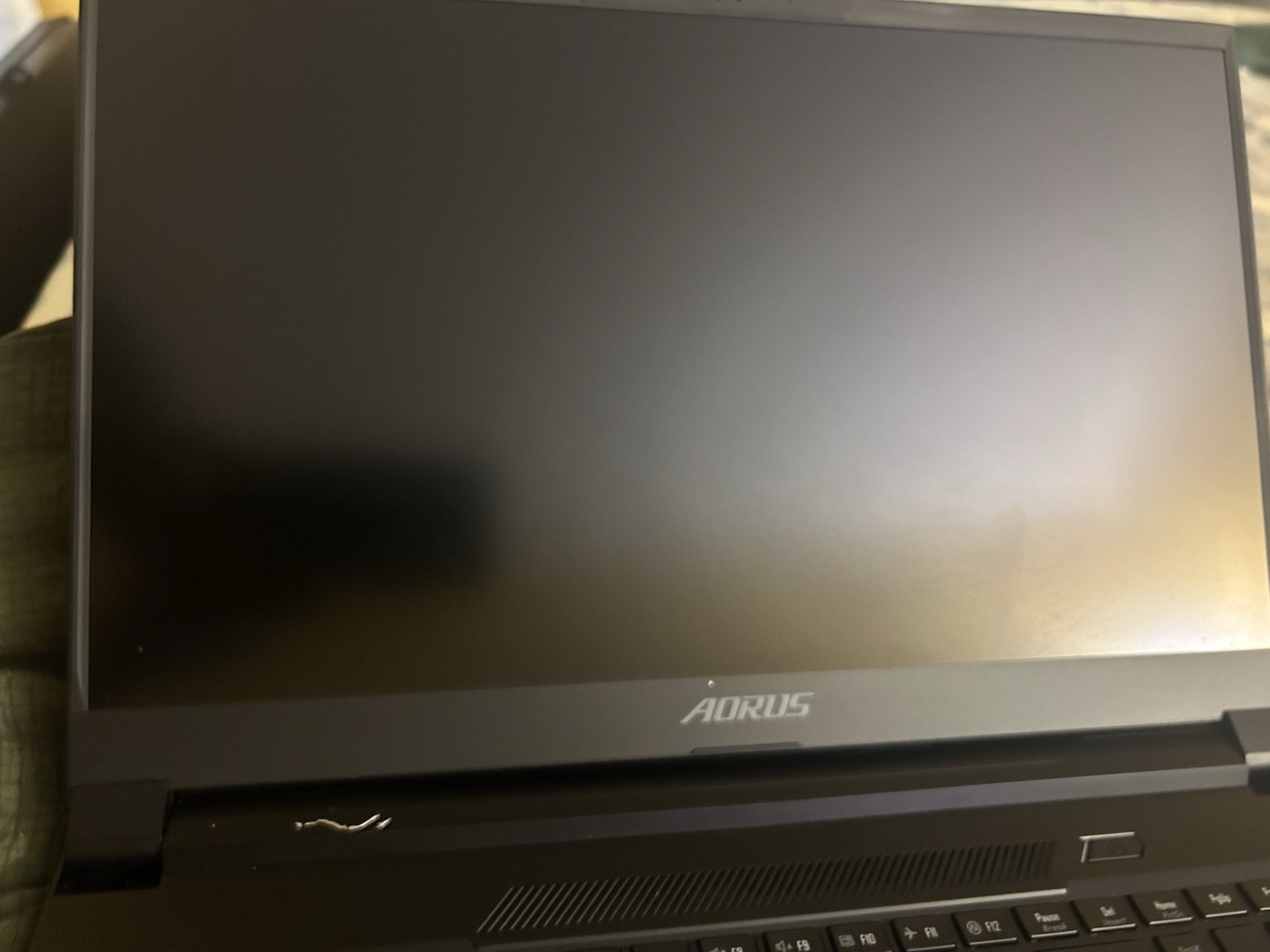 AORUS 17X AZF 17.3″ 240Hz i9-13950HX RTX 4090 W11H 32GB 2TB SSD