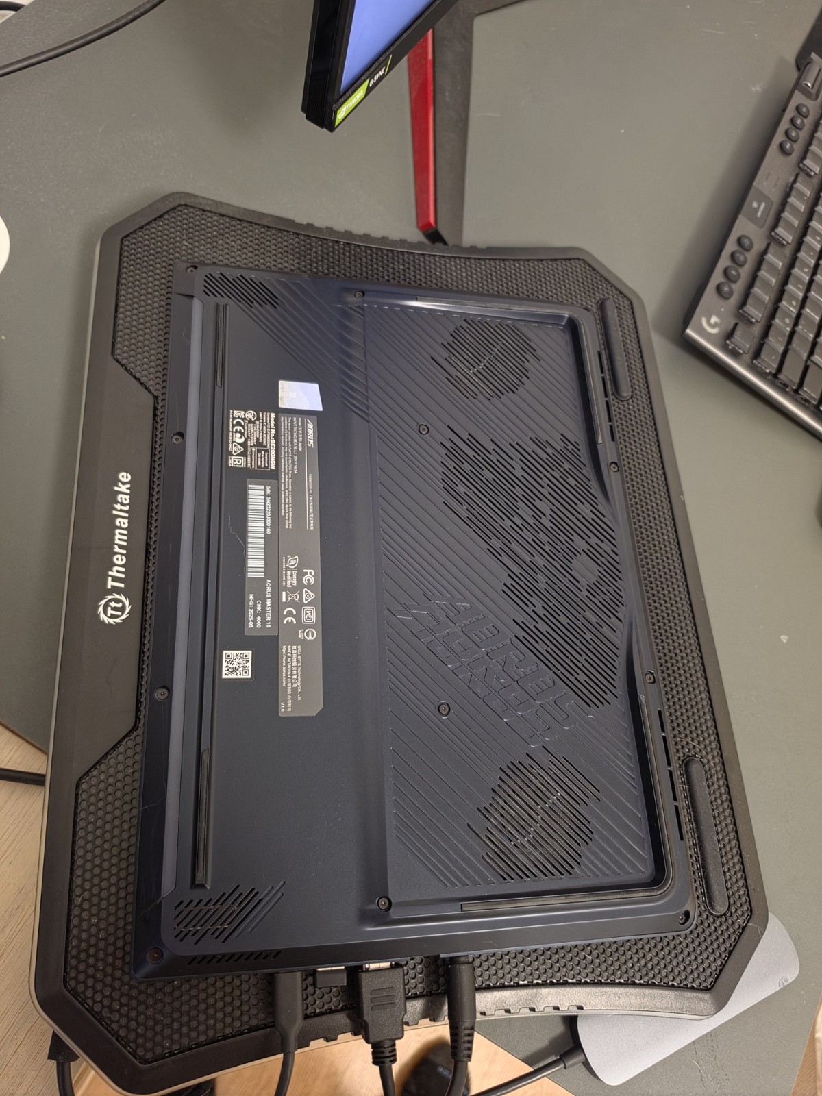 Gigabyte AORUS MASTER 16 16″ Gaming Laptop NVIDIA RTX Backlit Keyboard
