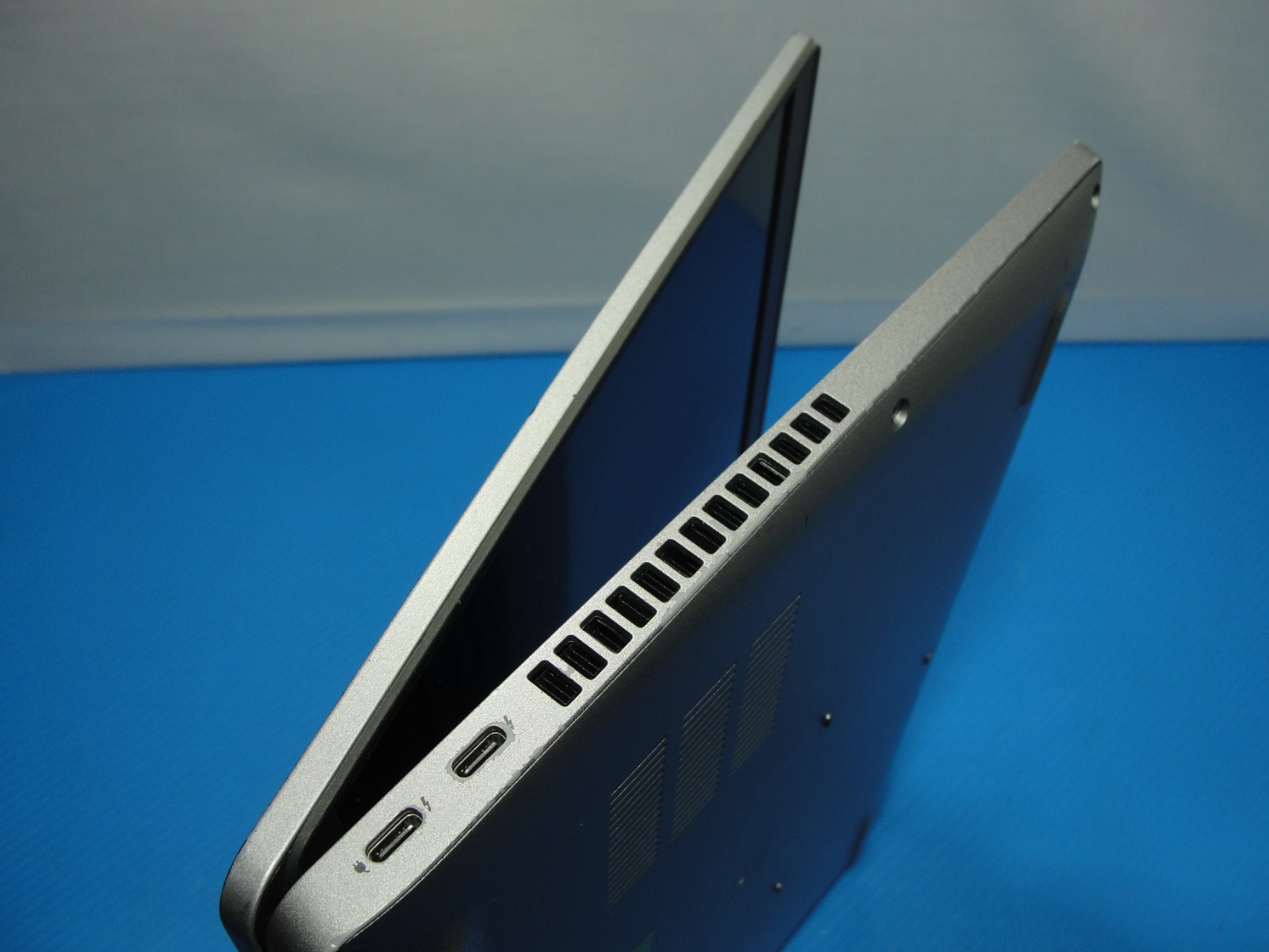Dell Latitude 5420 14″ HD Core i5-1145G7 2.6GHz 16GB 512GB SSD Windows11+Charger