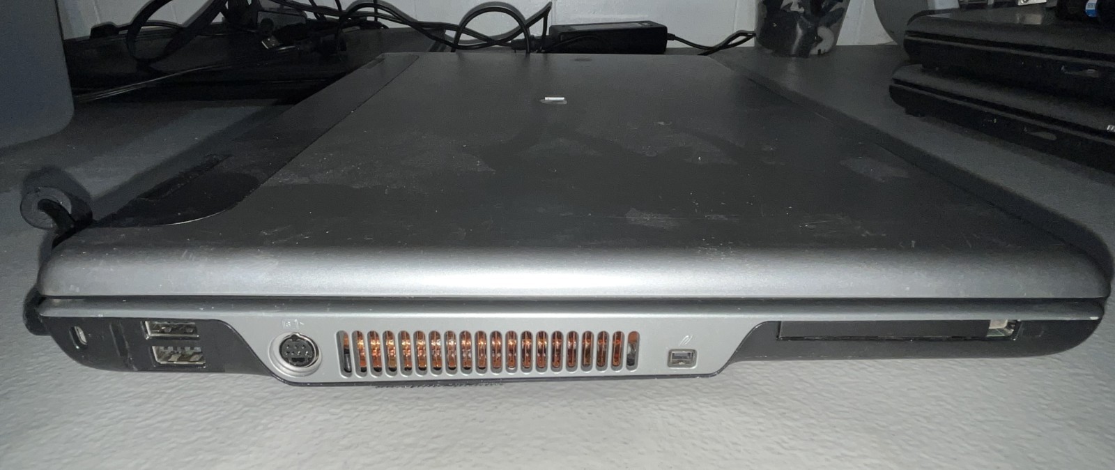 Gateway PA2 17.1″ Laptop M680E Intel Centrino Pentium M770 2 GB Ram NO HDD