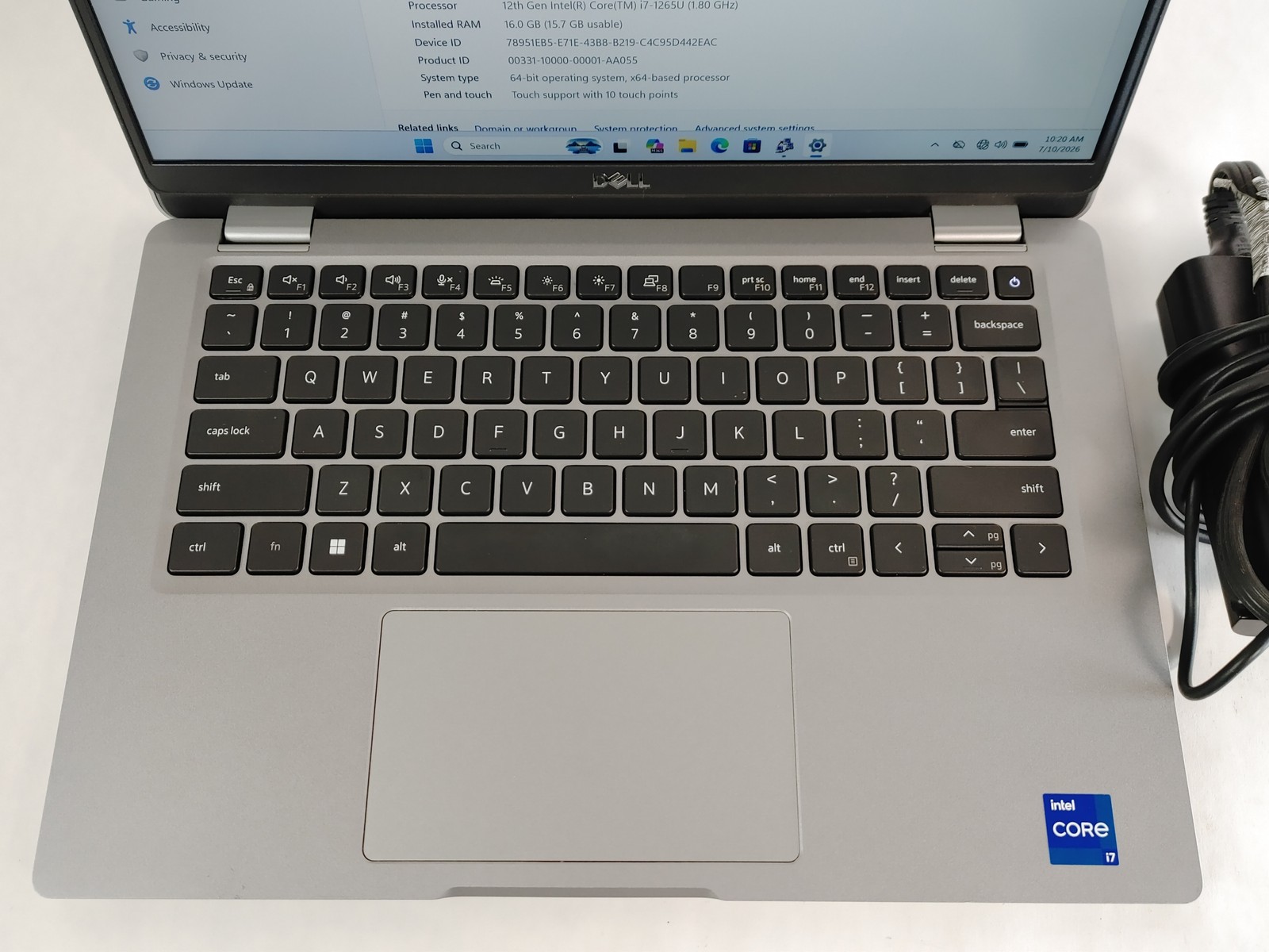 Dell Latitude 5330 Core i7-1265U 1.80 GHz 16 GB DDR4 256 GB NVMe Windows 11 Pro