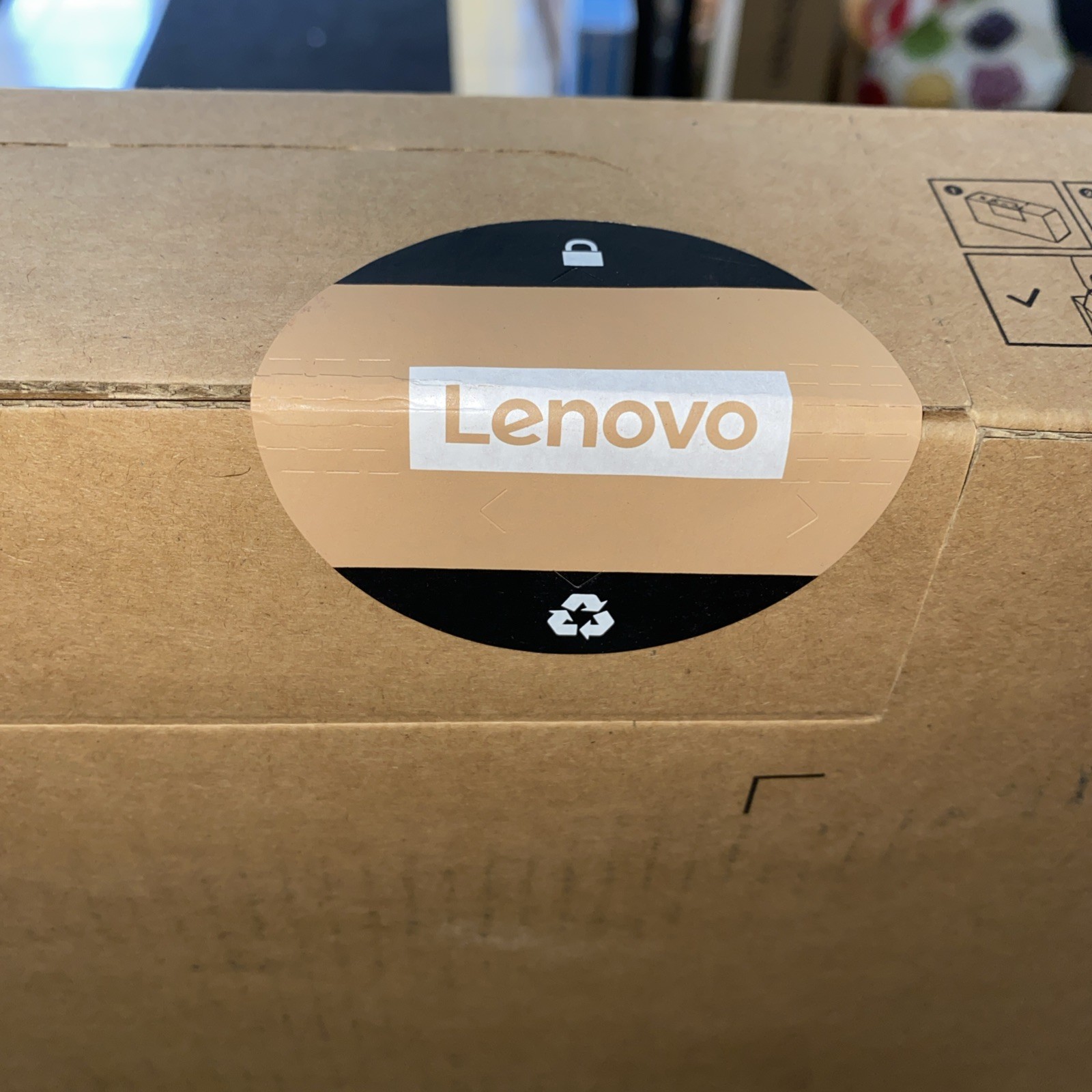 Lenovo IdeaPad Slim 3 15Q8X10 15.3″ Snapdragon X 8 Core 16GB RAM 256GB SSD