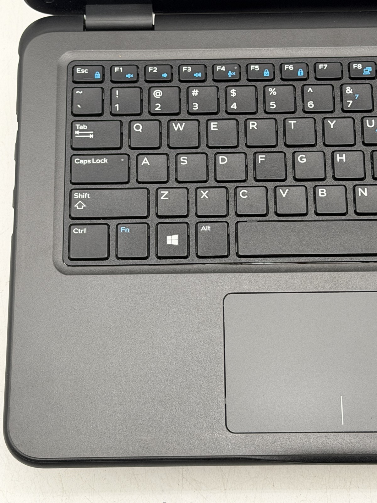 Dell Latitude 3310 13.3in i5-8265U 8GB 128GB NO OS *READ*