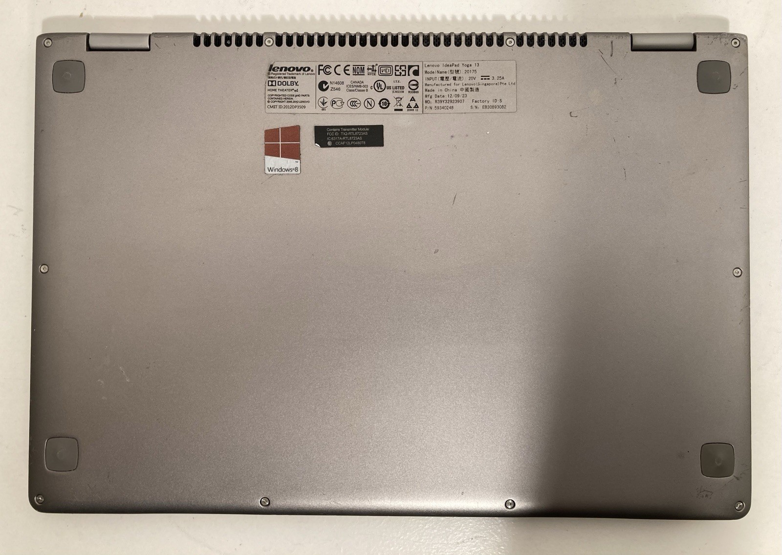 Lenovo IdeaPad Yoga 13 20175, 2-in-1 Laptop/Tablet /Vintage Retro Windows 8/SSD
