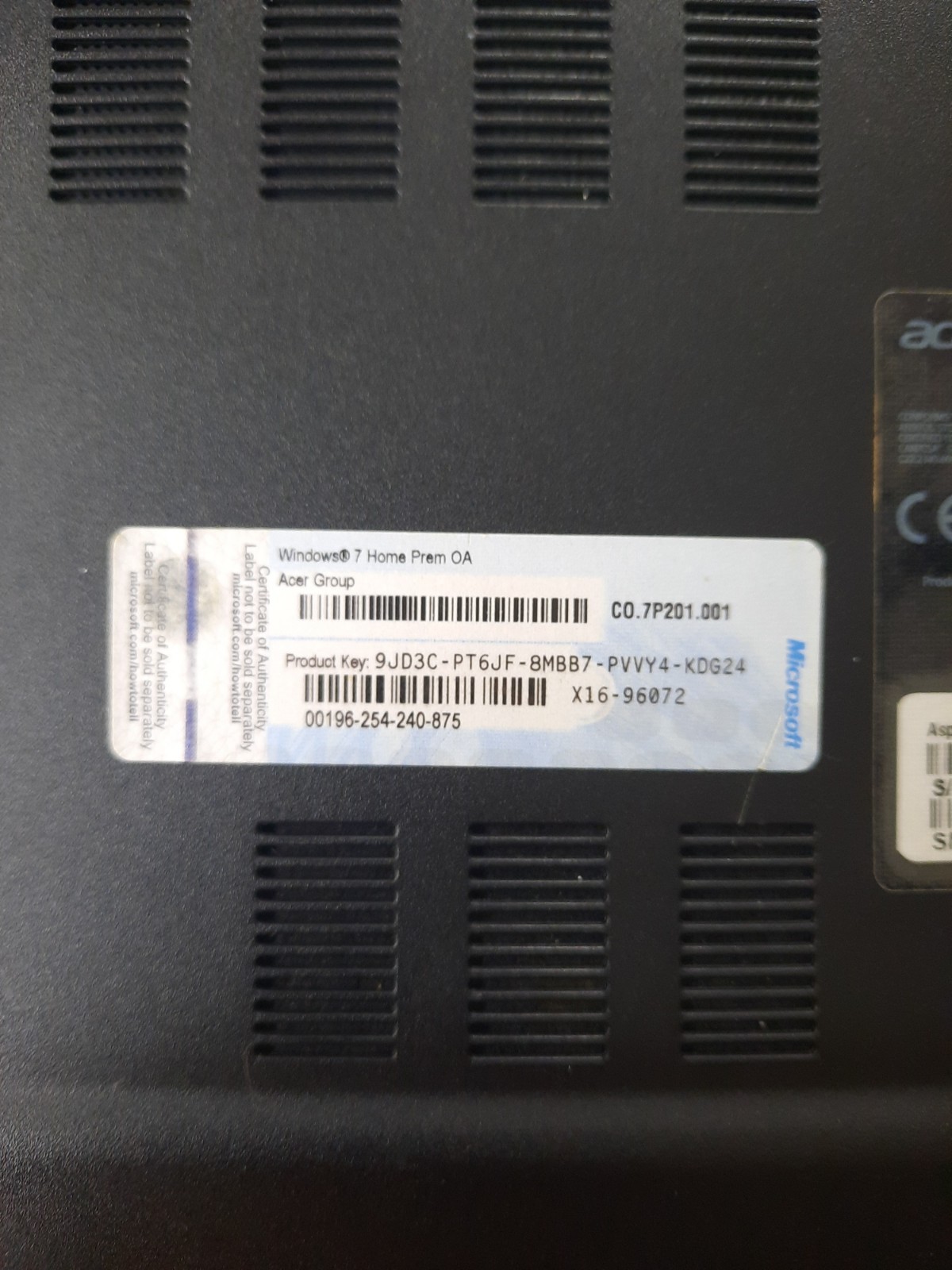 Acer Aspire One Laptop With Carrying Case WORKING