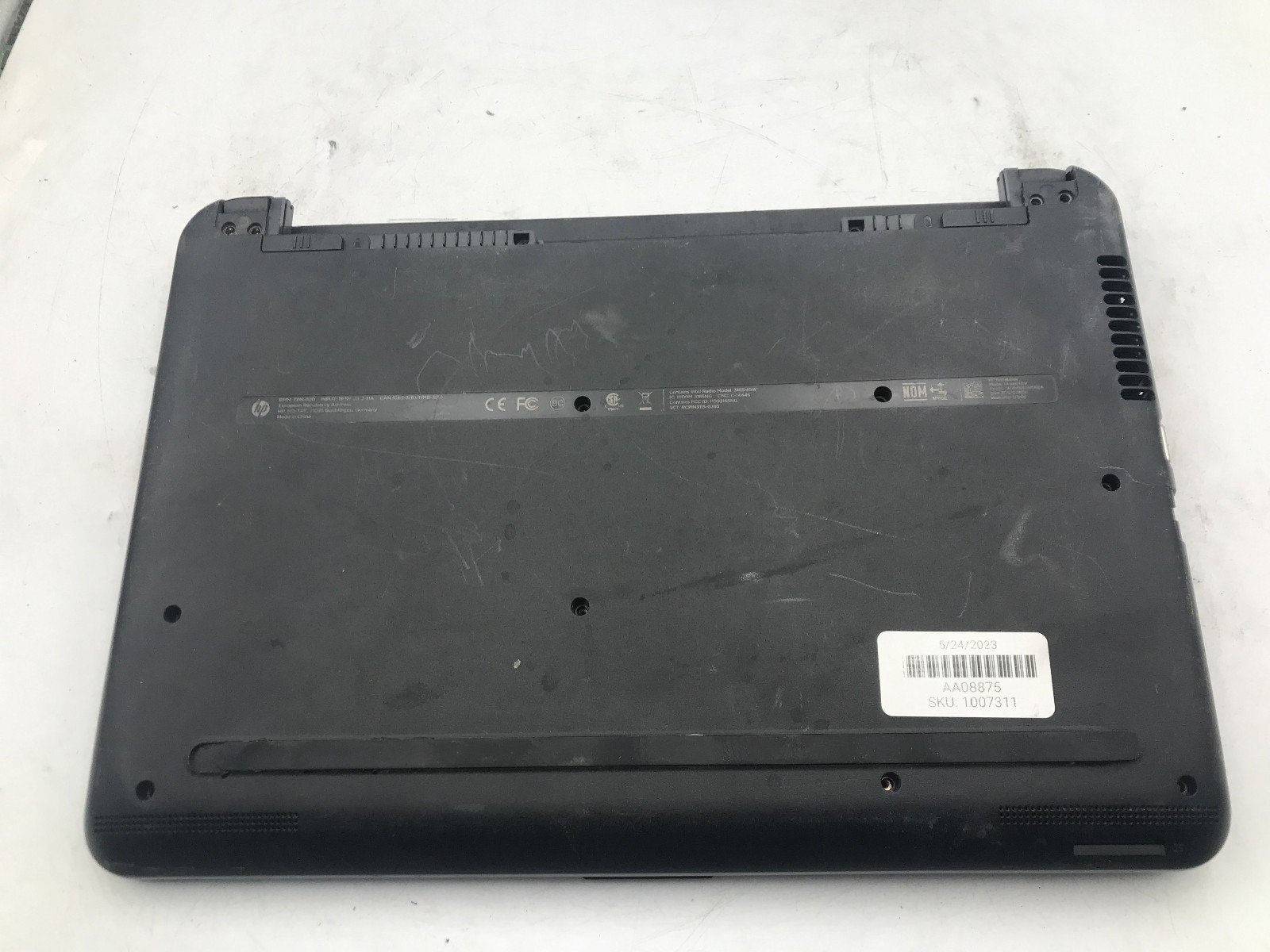 HP 14 AN013NR – FOR PARTS/REPAIR – AMD E2-7110 – NO RAM – NO OS – 14″ -READ-BB