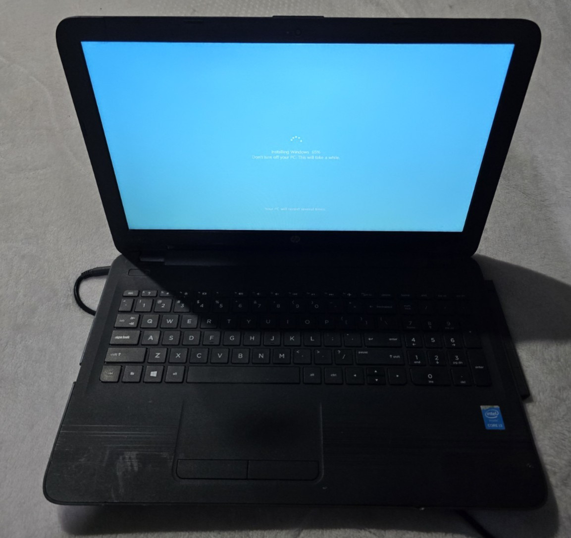 HP 250 G5 Laptop Computer 3165NGW Black Core i3 with Charger Built-in Webcam