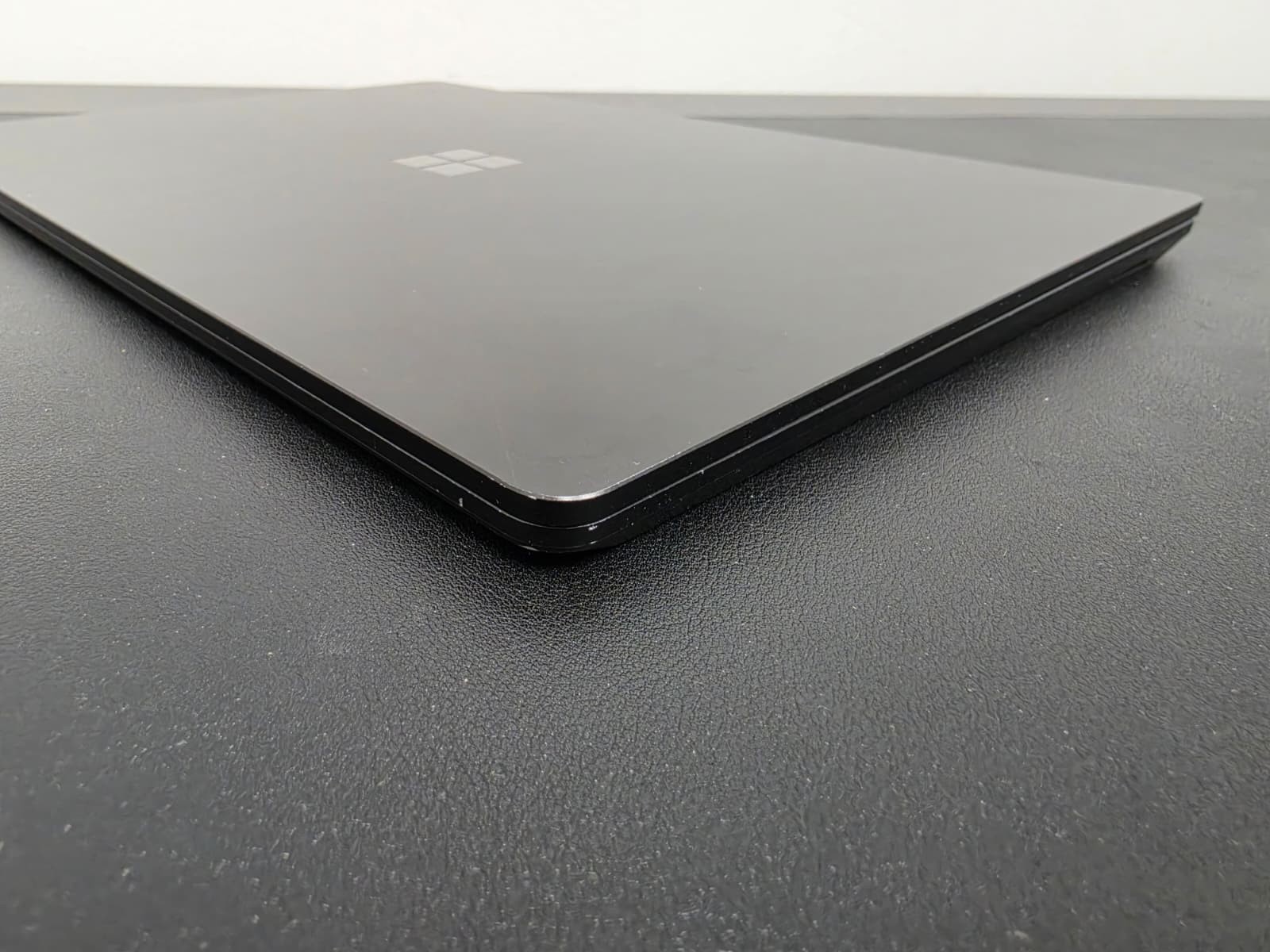 Microsoft Surface Laptop 3 – 13.5″ i7-1065G7 16GB Ram 256GB SSD Win 11 Pro
