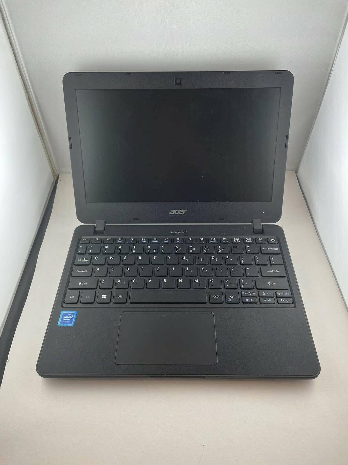 Acer TravelMate B117 Series- Windows 10 Pro, Bluetooth, WIFI, HDMI, USB 3.0