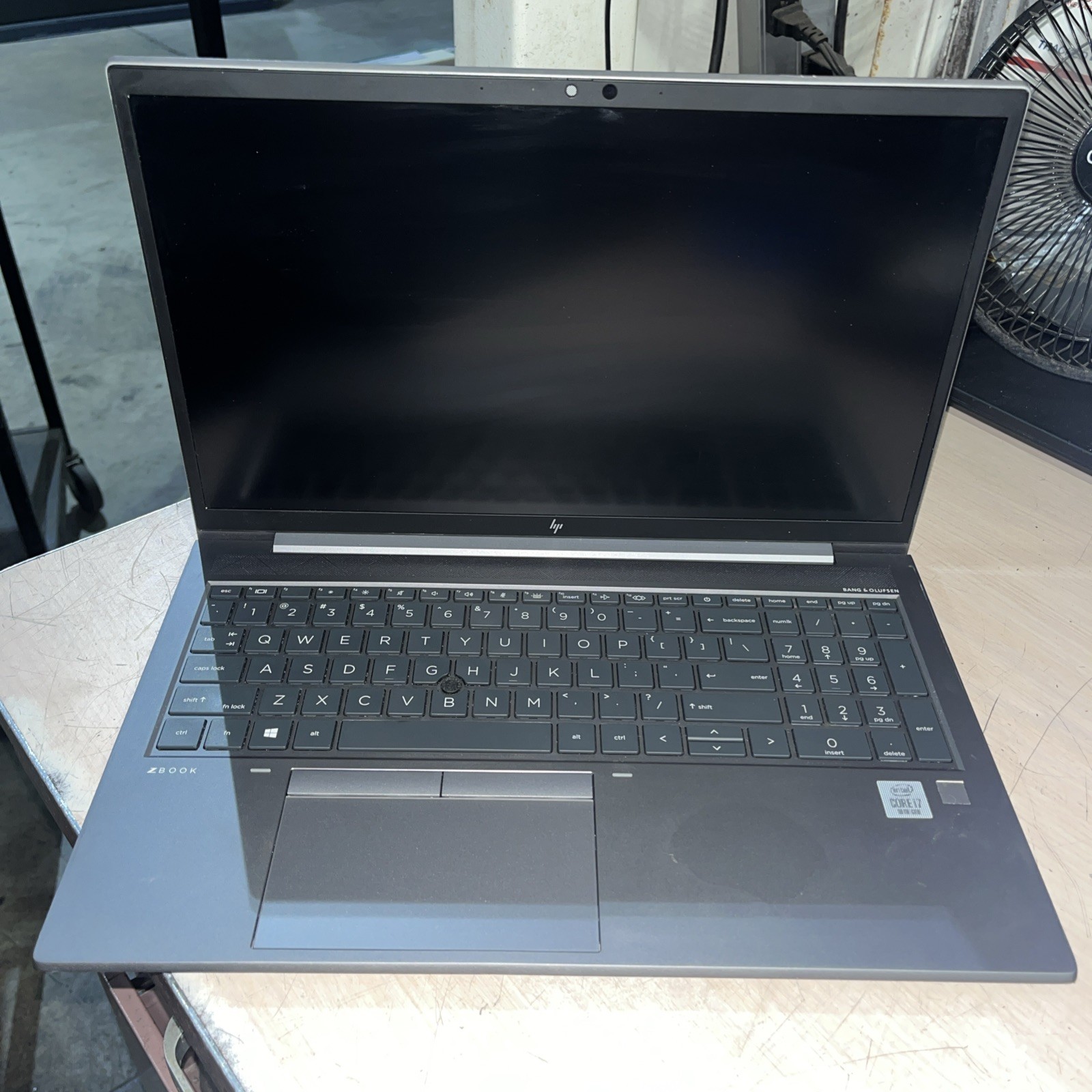 HP ZBOOK FIREFLY 15 G7 INTEL CORE I7-10510U 1.80GHZ 8GB RAM NO HD