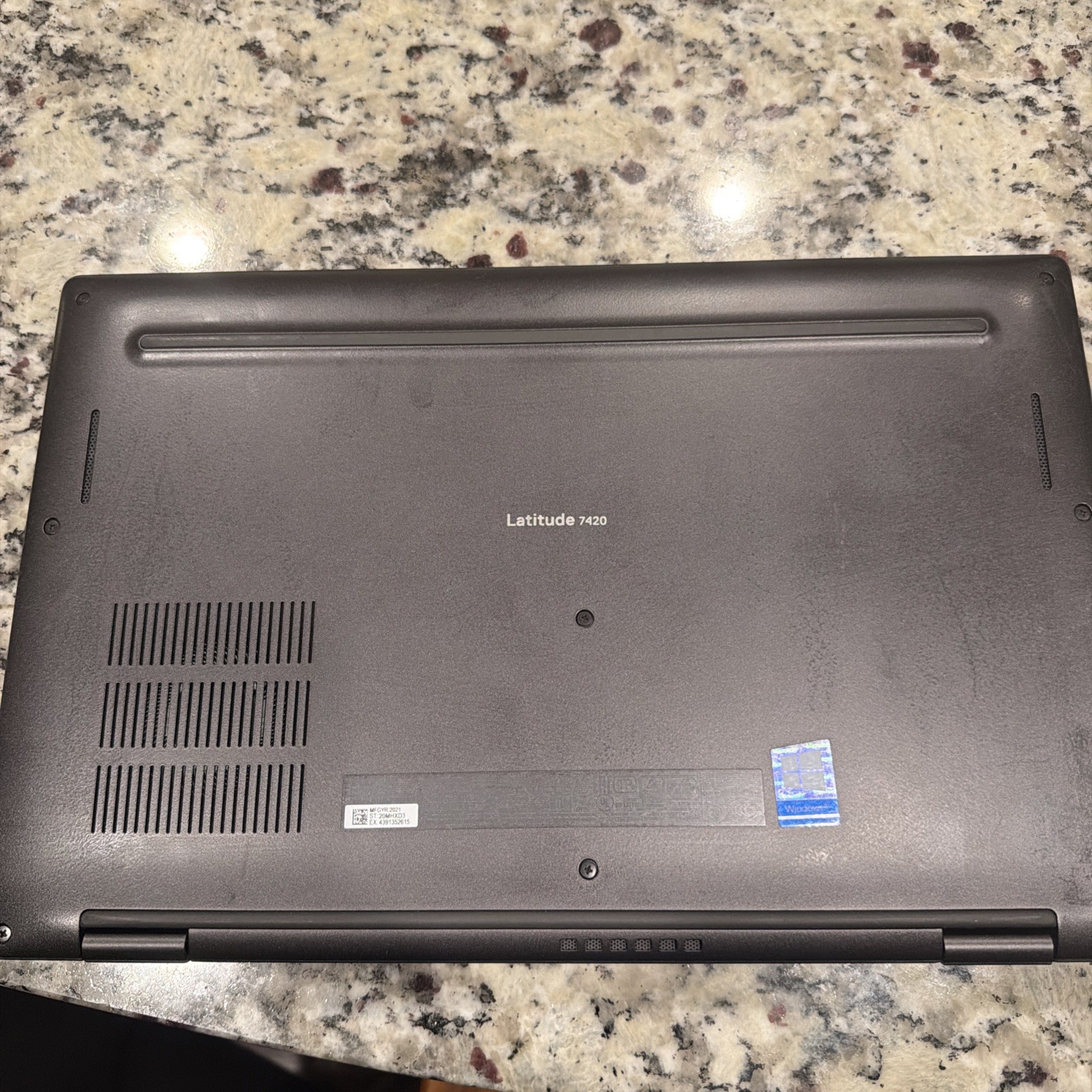Dell Laptop Latitude 7420 14″ (Intel Core i7 11th Gen., 16GB RAM, 512GB SSD)…
