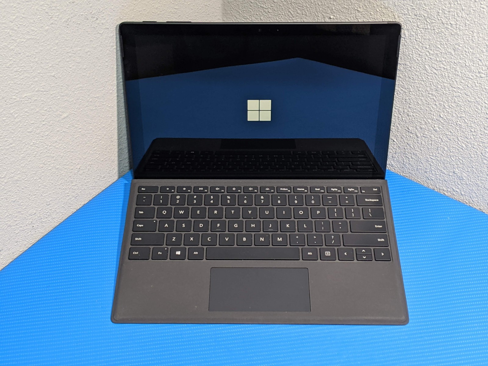 MS Surface Pro 6 1796 12.3″ 2736×1824 TOUCH i7-8650U 1.8GHz 16GB 512GB SSD AS-IS