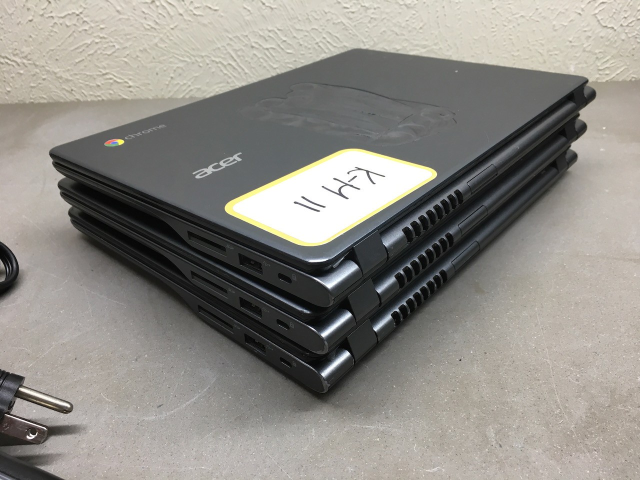 Lot 3x Acer Linux Laptops 1.40GHz 2955U 2GB DDR3 16GB SSD Mint Fedora Ubuntu