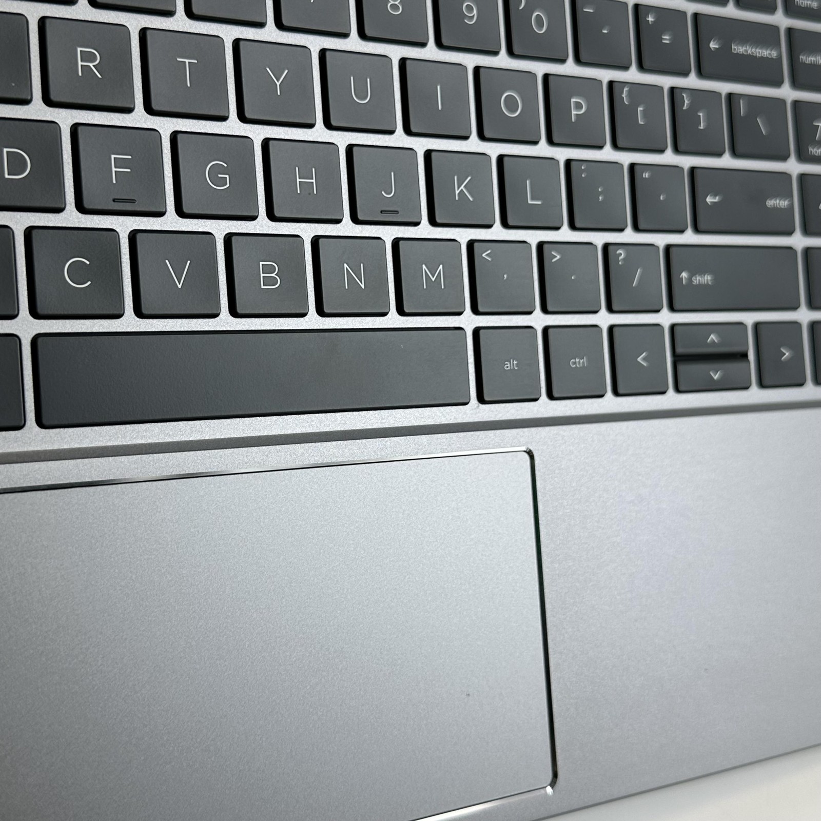 HP ZBook Power 15 G9 Gray FHD 2.4 GHz i7-12800H 32GB 1TB SSD NVIDIA RTX A2000