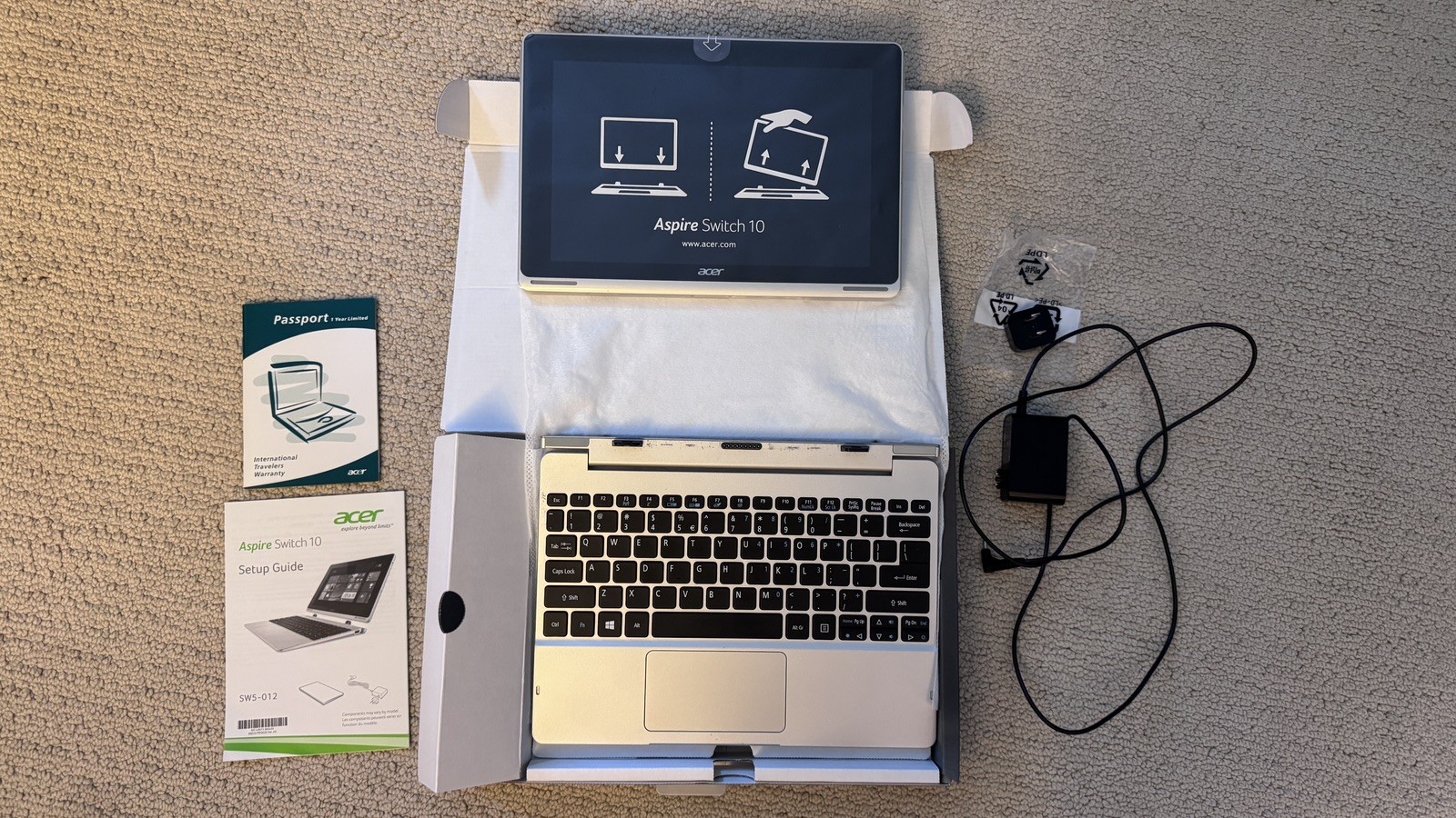 Acer Aspire Switch 10 10.1″ 2-in-1 Detachable Touch 2GB 64GB Win 8.1 in Gray